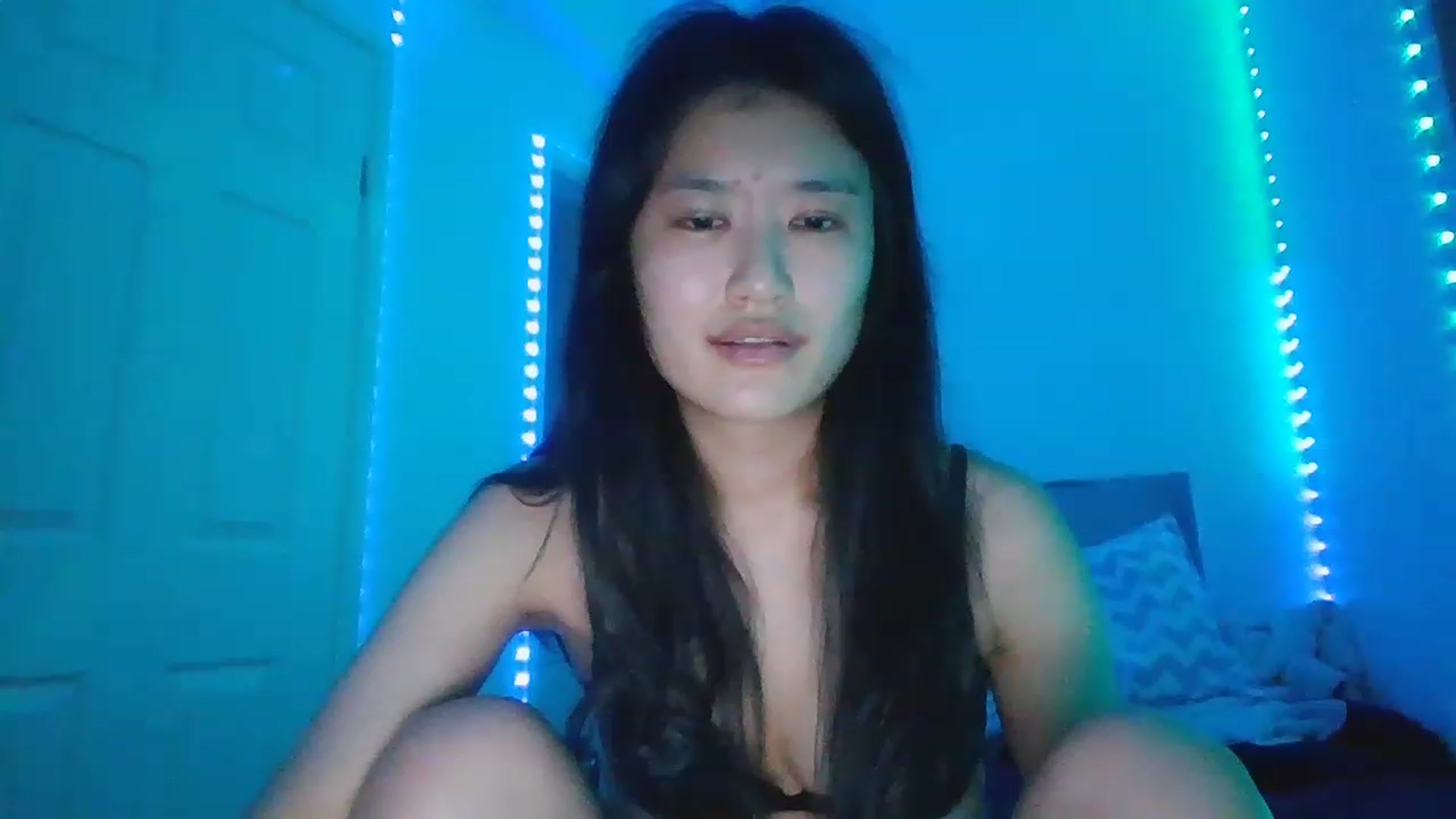 Gallery image thumbnail from Nomi4number1's myfreecams stream on, 12/08/2022, 04:04 image 10 of 20