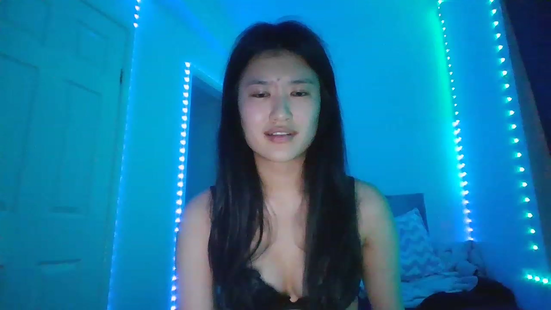 Gallery image thumbnail from Nomi4number1's myfreecams stream on, 12/08/2022, 04:04 image 11 of 20