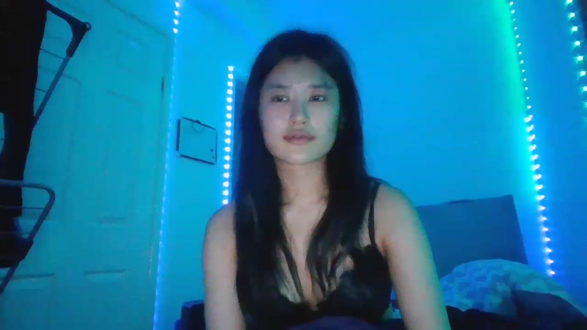 Gallery image thumbnail from Nomi4number1's myfreecams stream on, 12/09/2022, 21:20 image 20 of 20