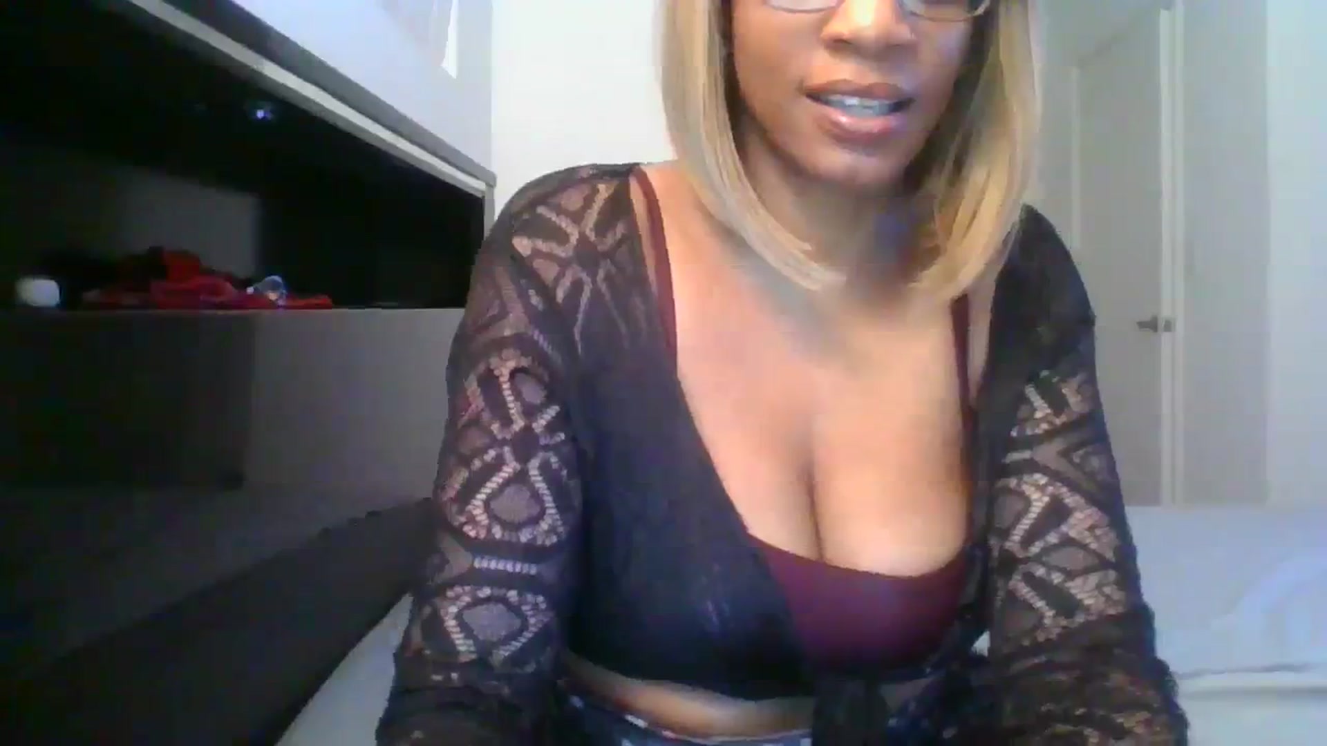 Gallery image thumbnail from NomiJones's myfreecams stream on, 09/17/2023, 12:13 image 13 of 20