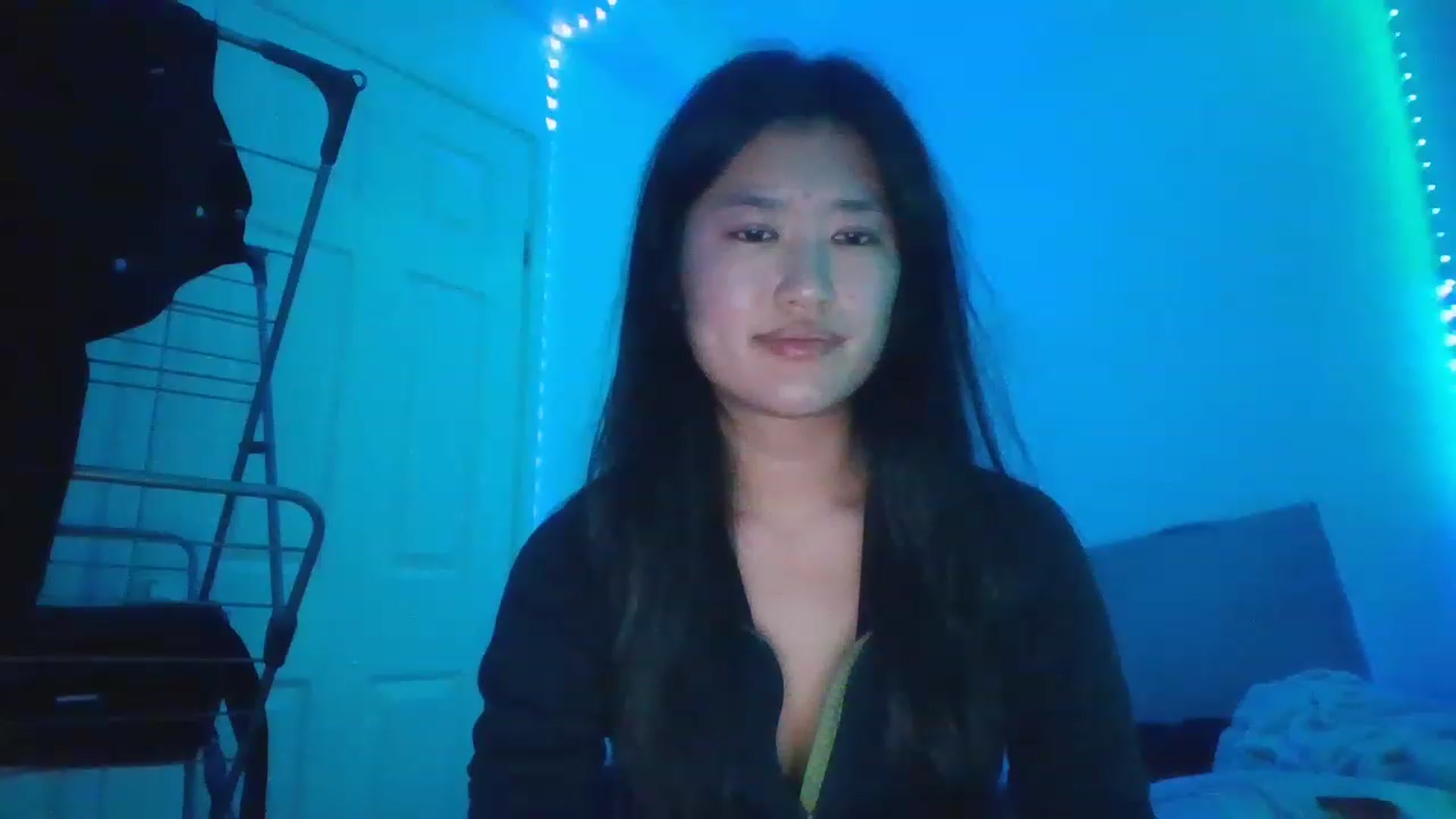 Gallery image thumbnail from Nomi_20's myfreecams stream on, 12/16/2022, 08:40 image 15 of 20