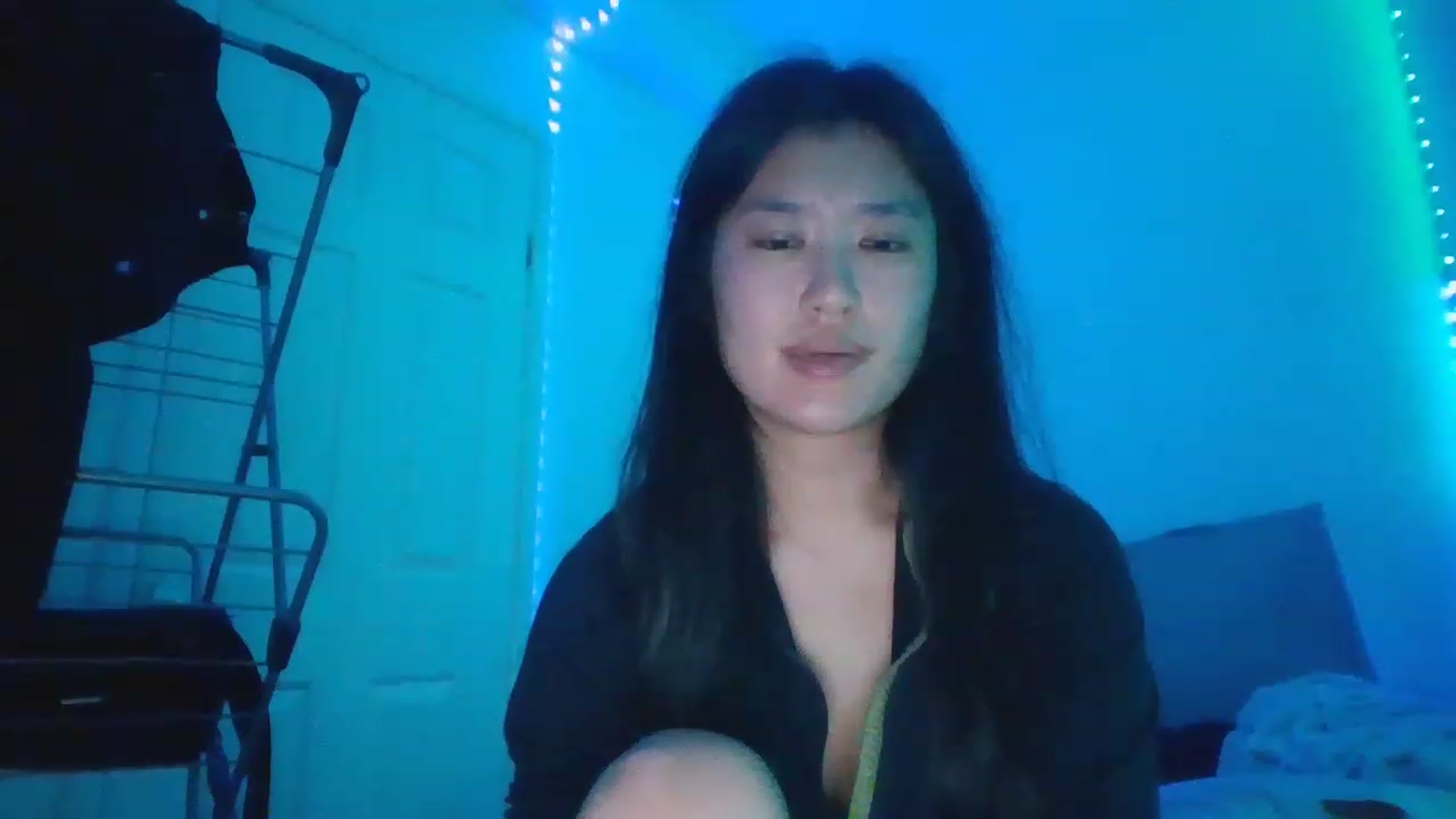 Gallery image thumbnail from Nomi_20's myfreecams stream on, 12/16/2022, 08:40 image 16 of 20