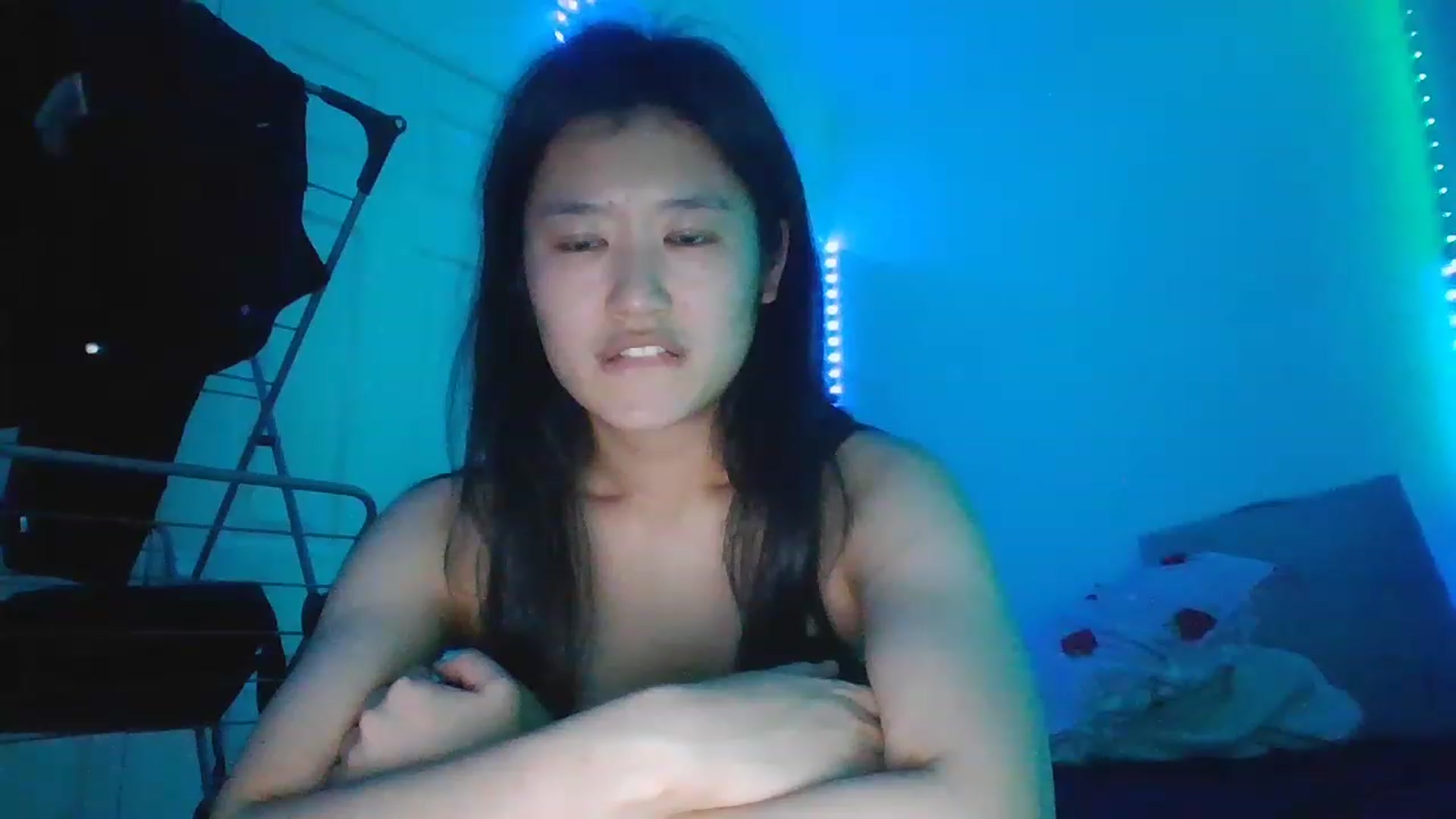 Gallery image thumbnail from Nomi_20's myfreecams stream on, 12/17/2022, 03:14 image 10 of 20