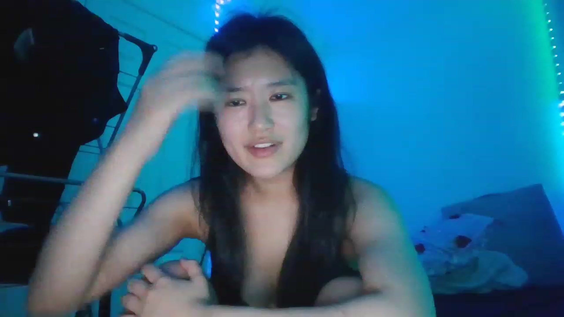 Gallery image thumbnail from Nomi_20's myfreecams stream on, 12/17/2022, 03:14 image 11 of 20