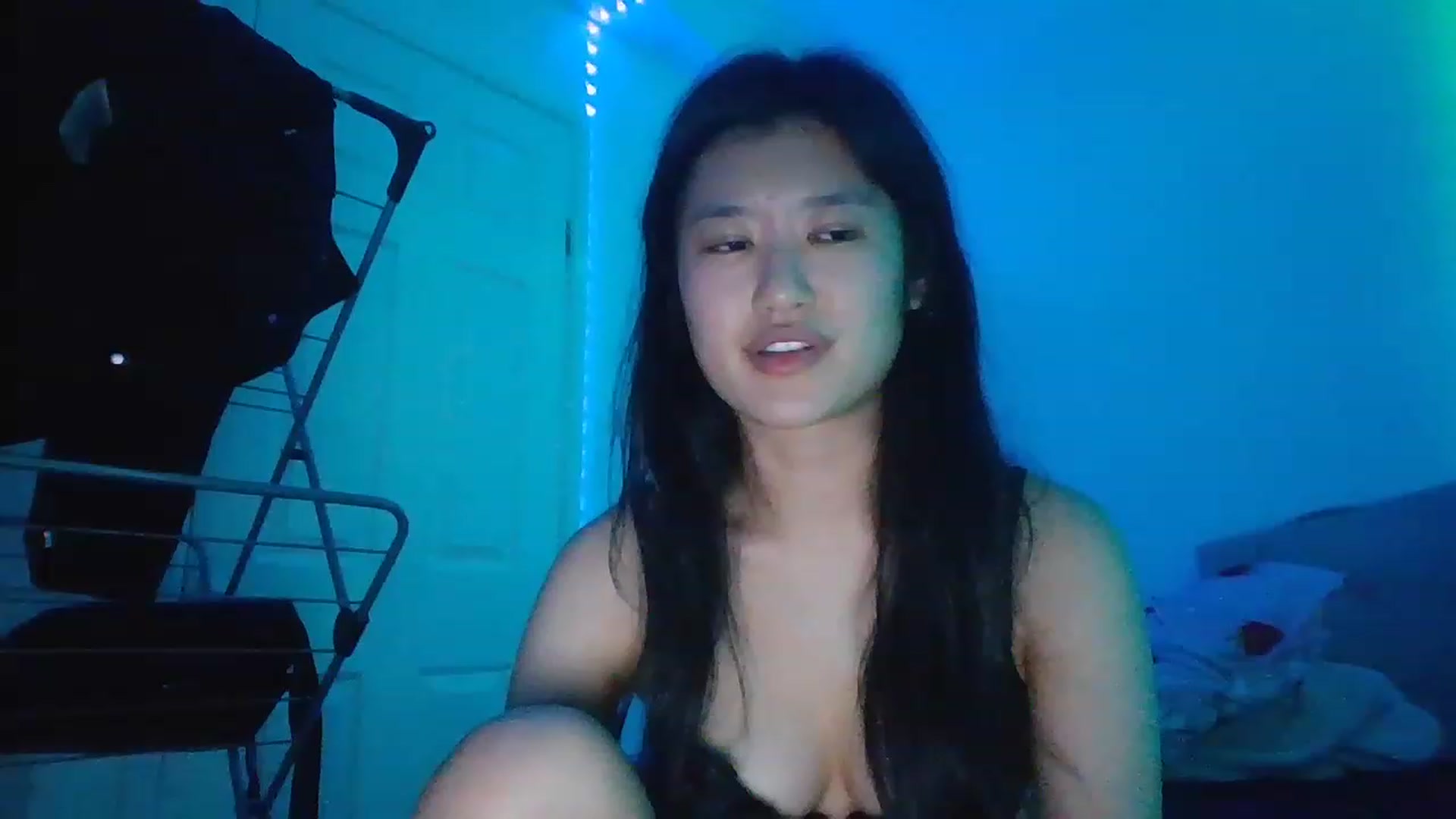 Gallery image thumbnail from Nomi_20's myfreecams stream on, 12/17/2022, 03:14 image 16 of 20