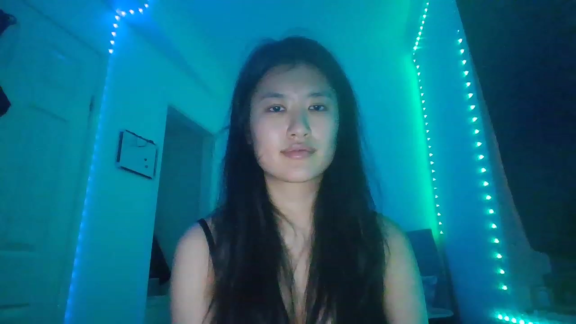 Gallery image thumbnail from Nomi_20's myfreecams stream on, 12/19/2022, 05:09 image 11 of 20