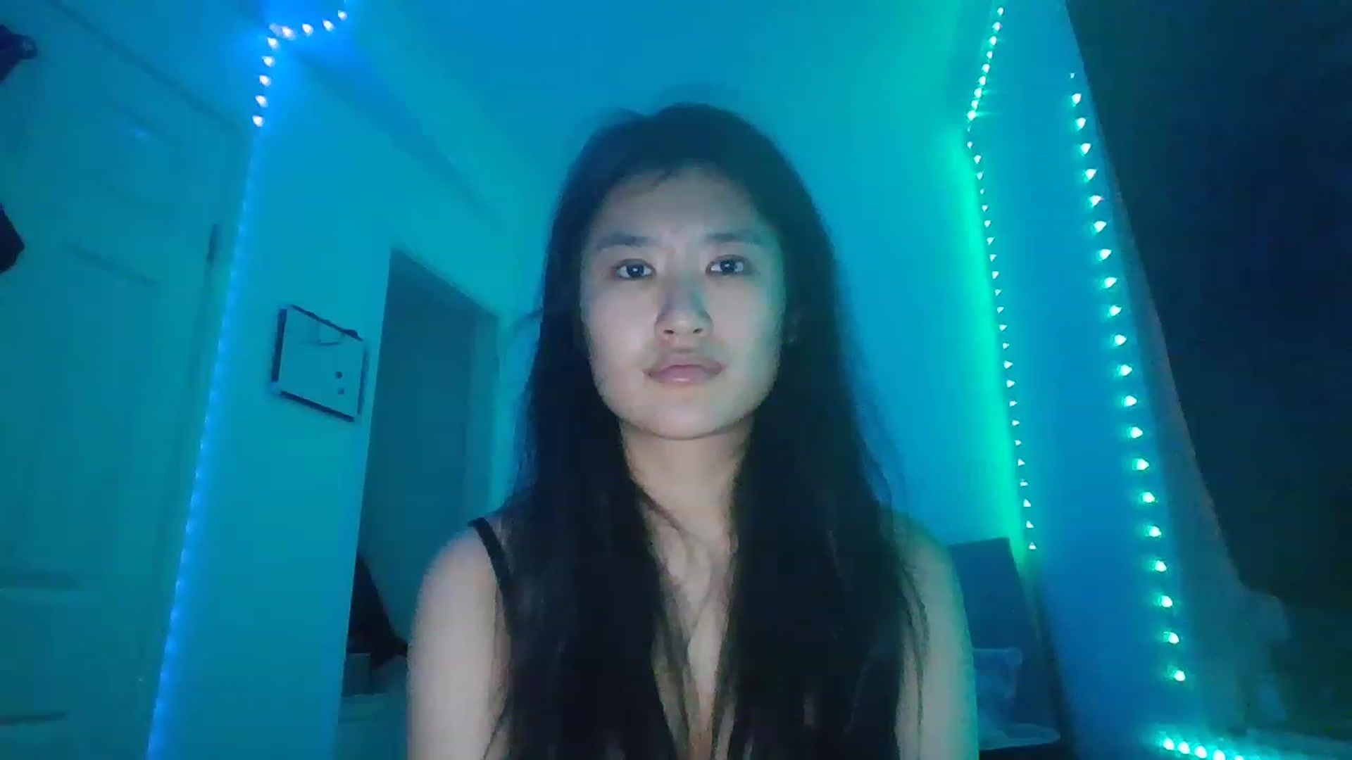 Gallery image thumbnail from Nomi_20's myfreecams stream on, 12/19/2022, 05:09 image 13 of 20