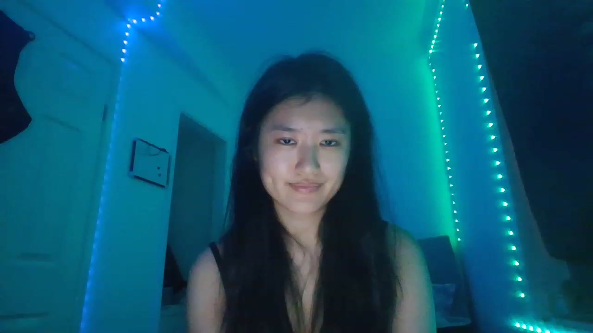Gallery image thumbnail from Nomi_20's myfreecams stream on, 12/19/2022, 05:09 image 15 of 20