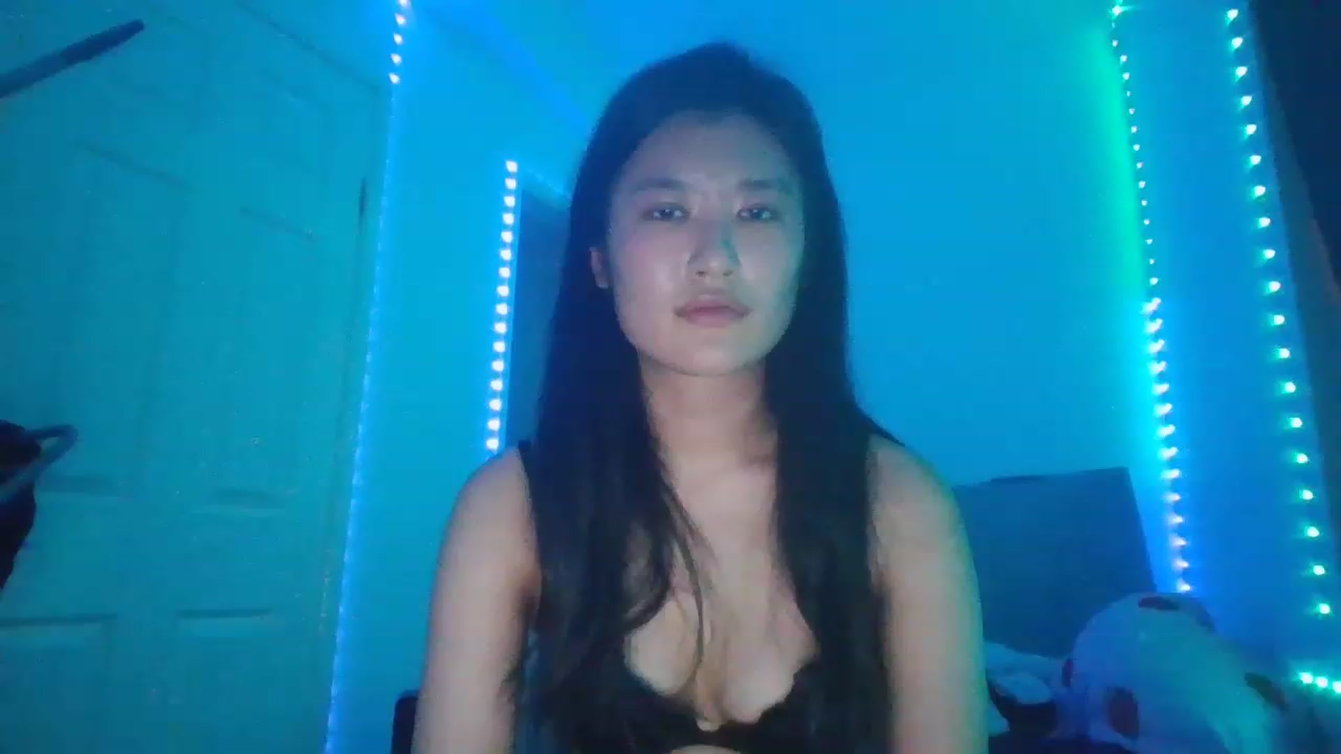 Gallery image thumbnail from Nomi_20's myfreecams stream on, 12/21/2022, 07:14 image 12 of 20