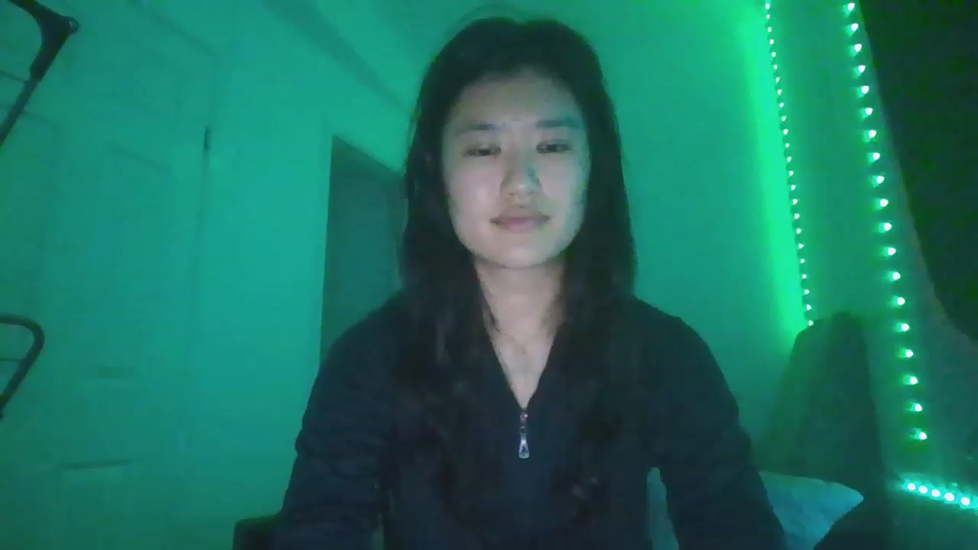 Gallery image thumbnail from Nomi_20's myfreecams stream on, 12/25/2022, 05:11 image 4 of 20