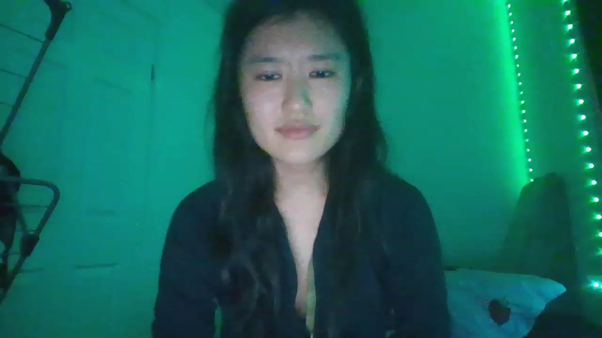 Gallery image thumbnail from Nomi_20's myfreecams stream on, 12/25/2022, 05:11 image 11 of 20
