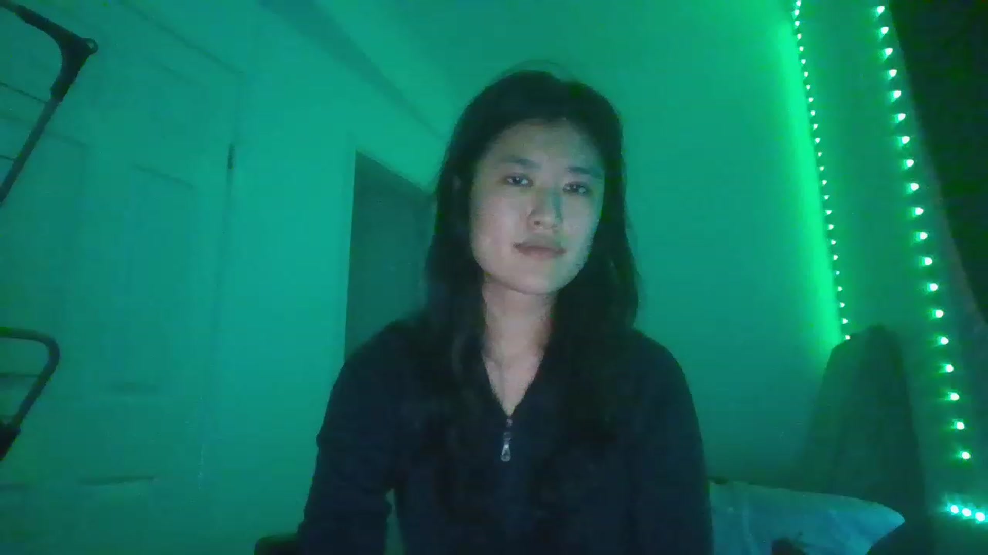 Gallery image thumbnail from Nomi_20's myfreecams stream on, 12/25/2022, 05:11 image 7 of 20