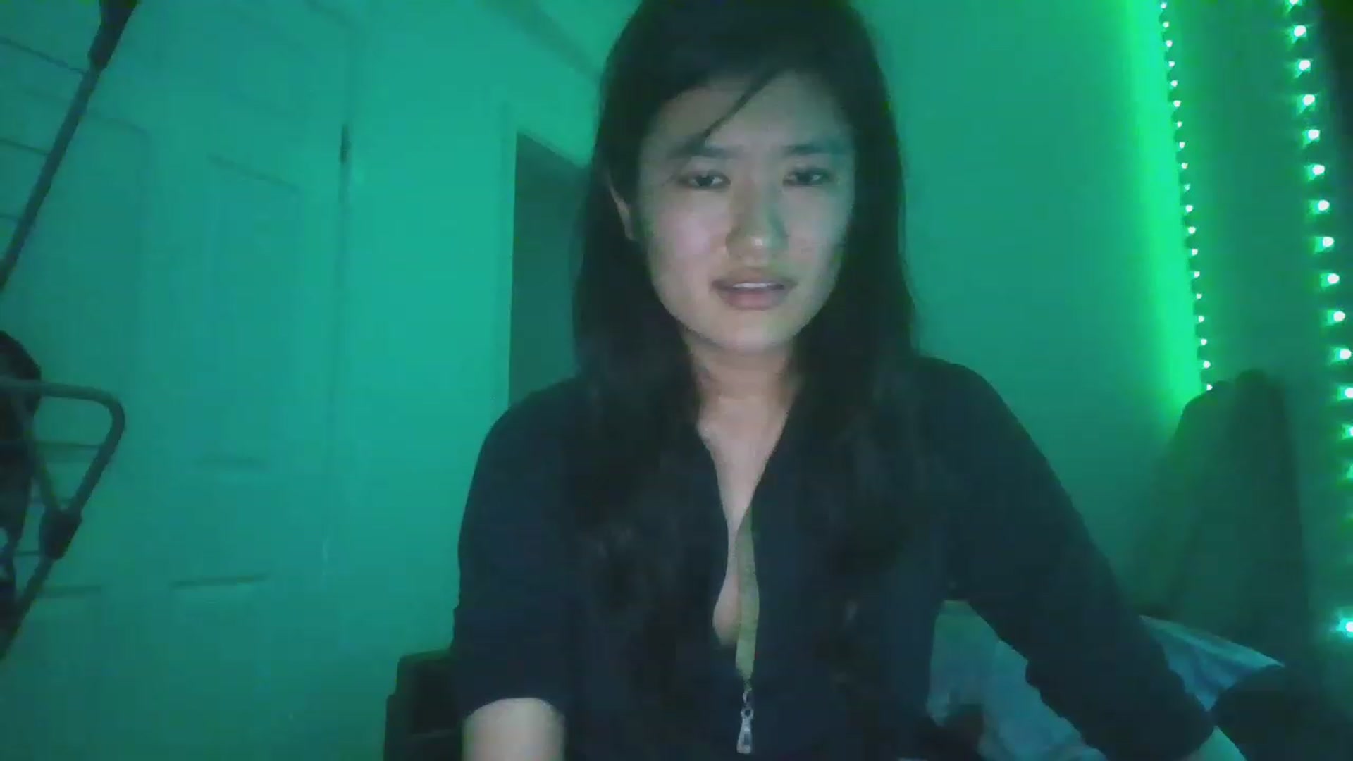 Gallery image thumbnail from Nomi_20's myfreecams stream on, 12/25/2022, 05:11 image 18 of 20
