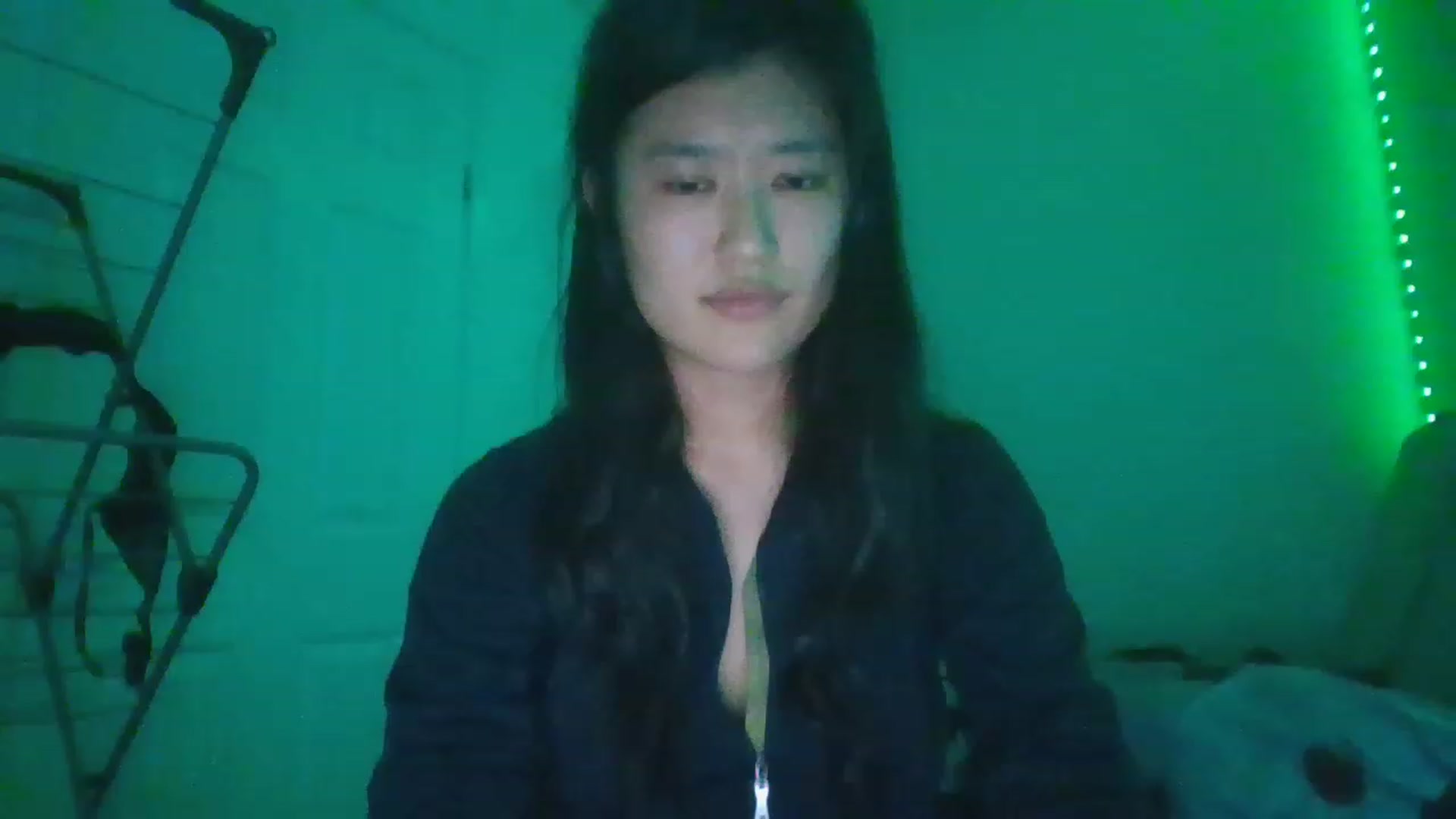 Gallery image thumbnail from Nomi_20's myfreecams stream on, 12/25/2022, 05:11 image 13 of 20