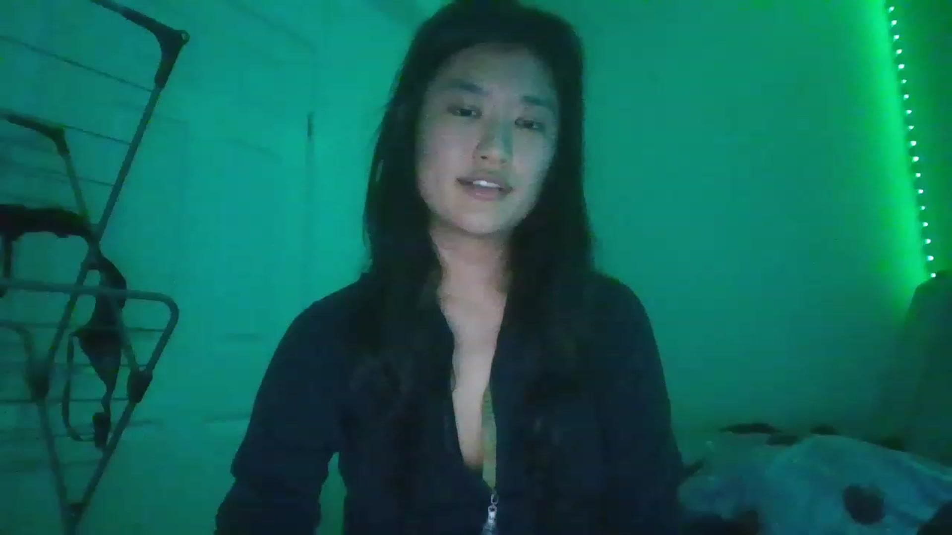 Gallery image thumbnail from Nomi_20's myfreecams stream on, 12/25/2022, 05:11 image 15 of 20