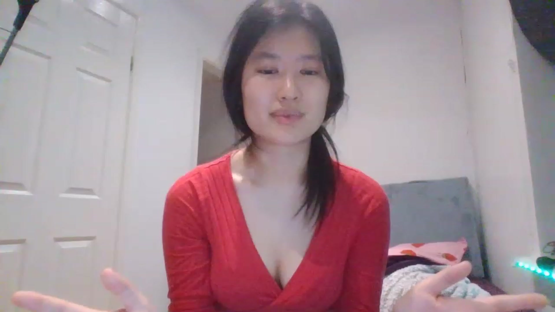 Gallery image thumbnail from Nomi_20's myfreecams stream on, 03/03/2023, 05:31 image 7 of 20
