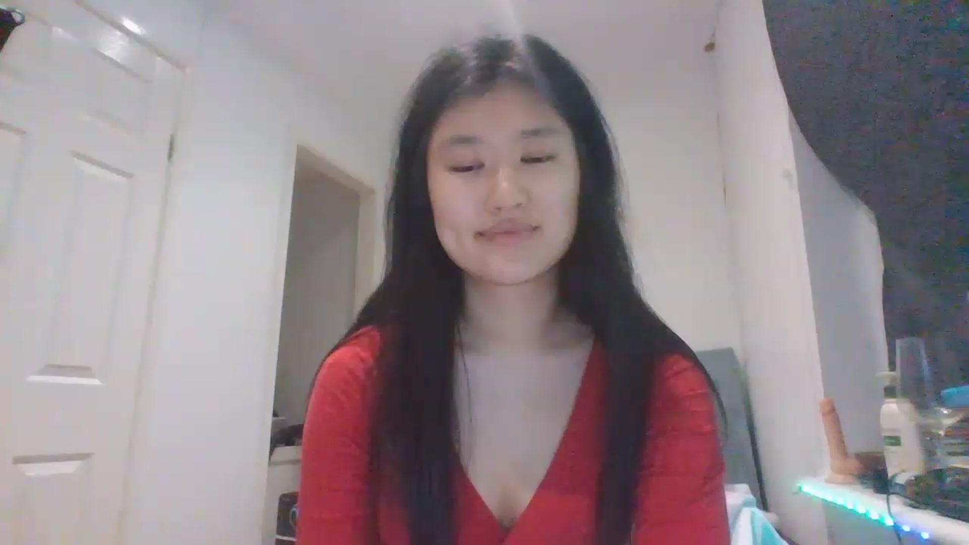 Gallery image thumbnail from Nomi_20's myfreecams stream on, 03/04/2023, 02:56 image 14 of 20