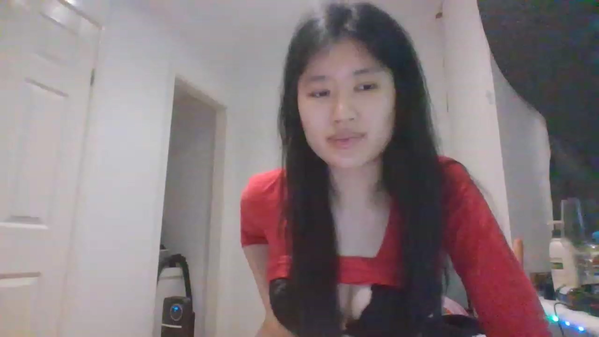 Gallery image thumbnail from Nomi_20's myfreecams stream on, 03/04/2023, 05:02 image 8 of 20