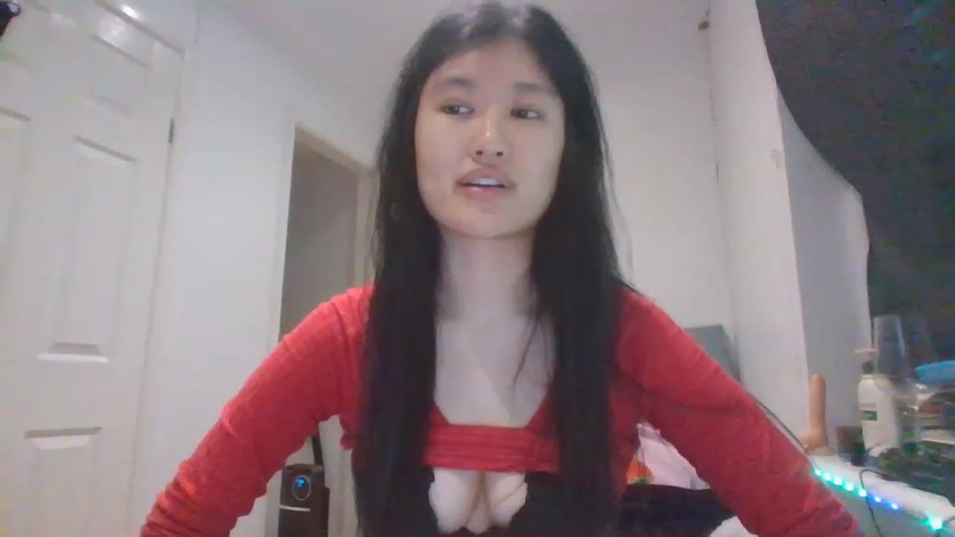 Gallery image thumbnail from Nomi_20's myfreecams stream on, 03/04/2023, 05:02 image 3 of 20