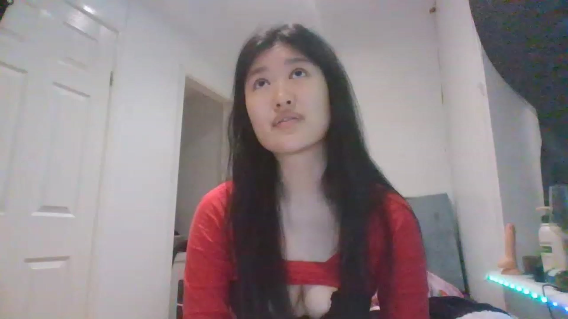Gallery image thumbnail from Nomi_20's myfreecams stream on, 03/04/2023, 05:02 image 14 of 20