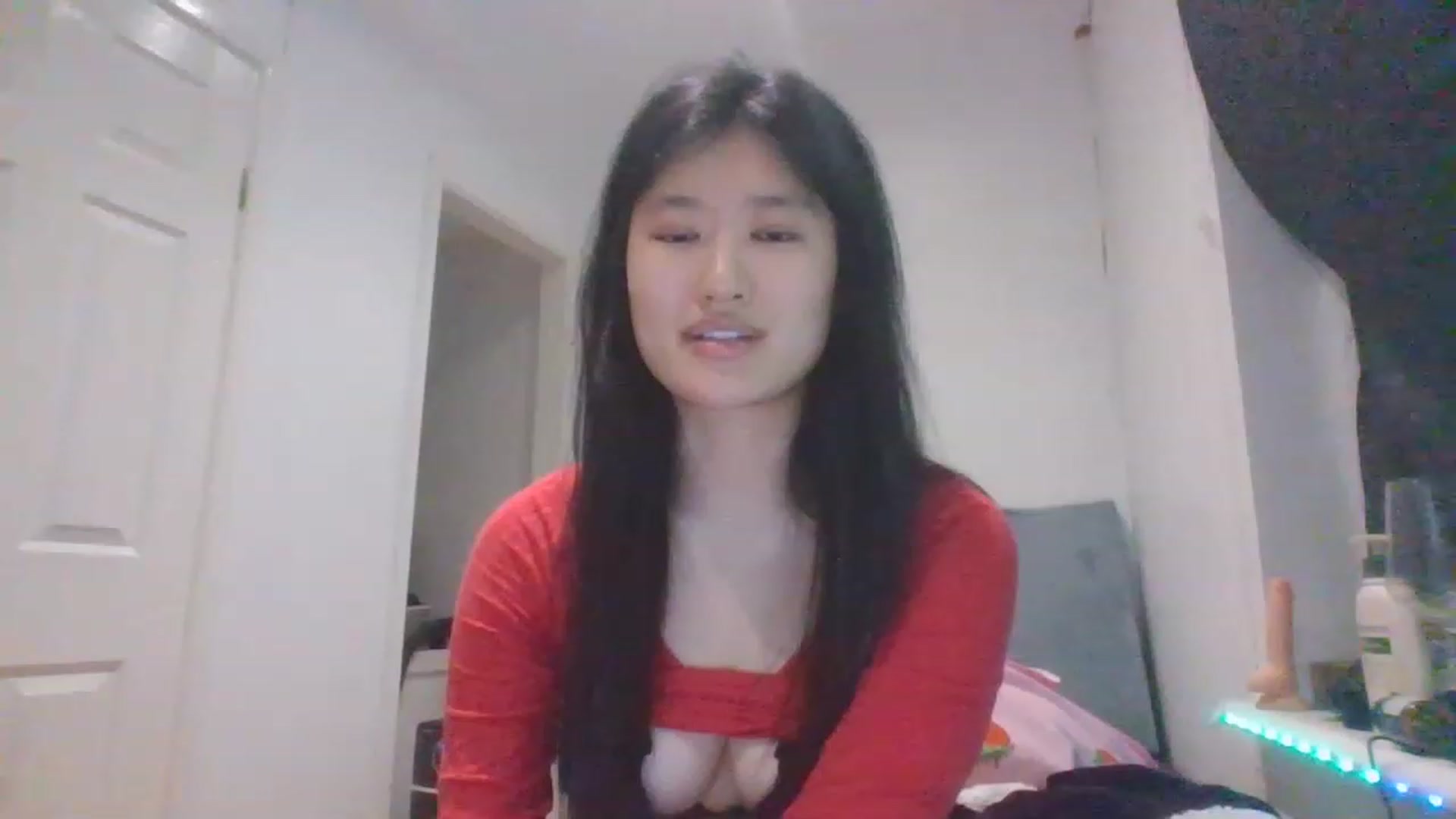 Gallery image thumbnail from Nomi_20's myfreecams stream on, 03/04/2023, 05:02 image 10 of 20