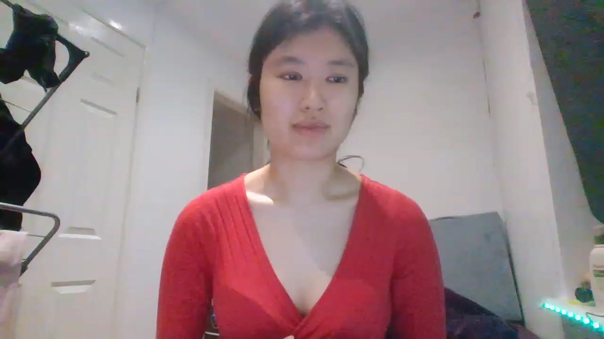 Gallery image thumbnail from Nomi_20's myfreecams stream on, 03/04/2023, 21:03 image 1 of 20
