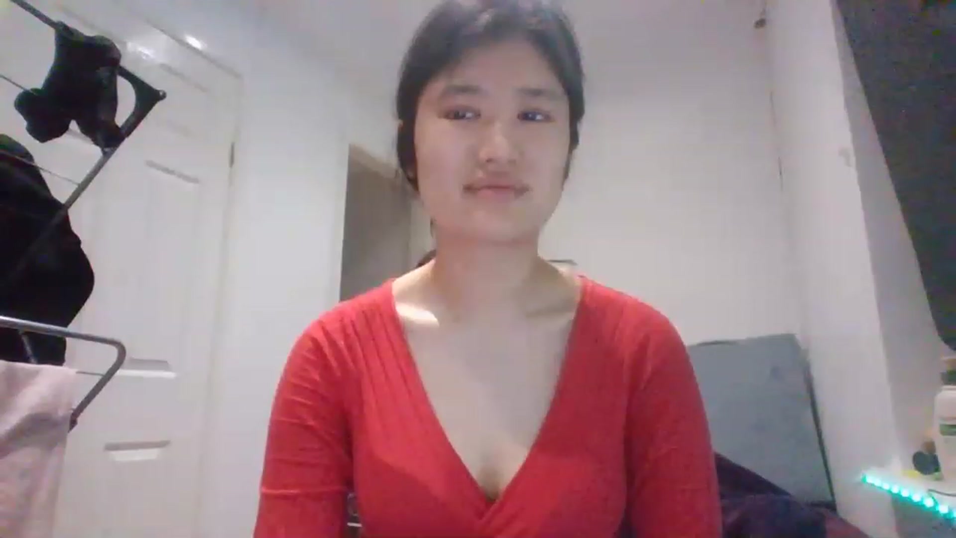 Gallery image thumbnail from Nomi_20's myfreecams stream on, 03/04/2023, 21:03 image 6 of 20