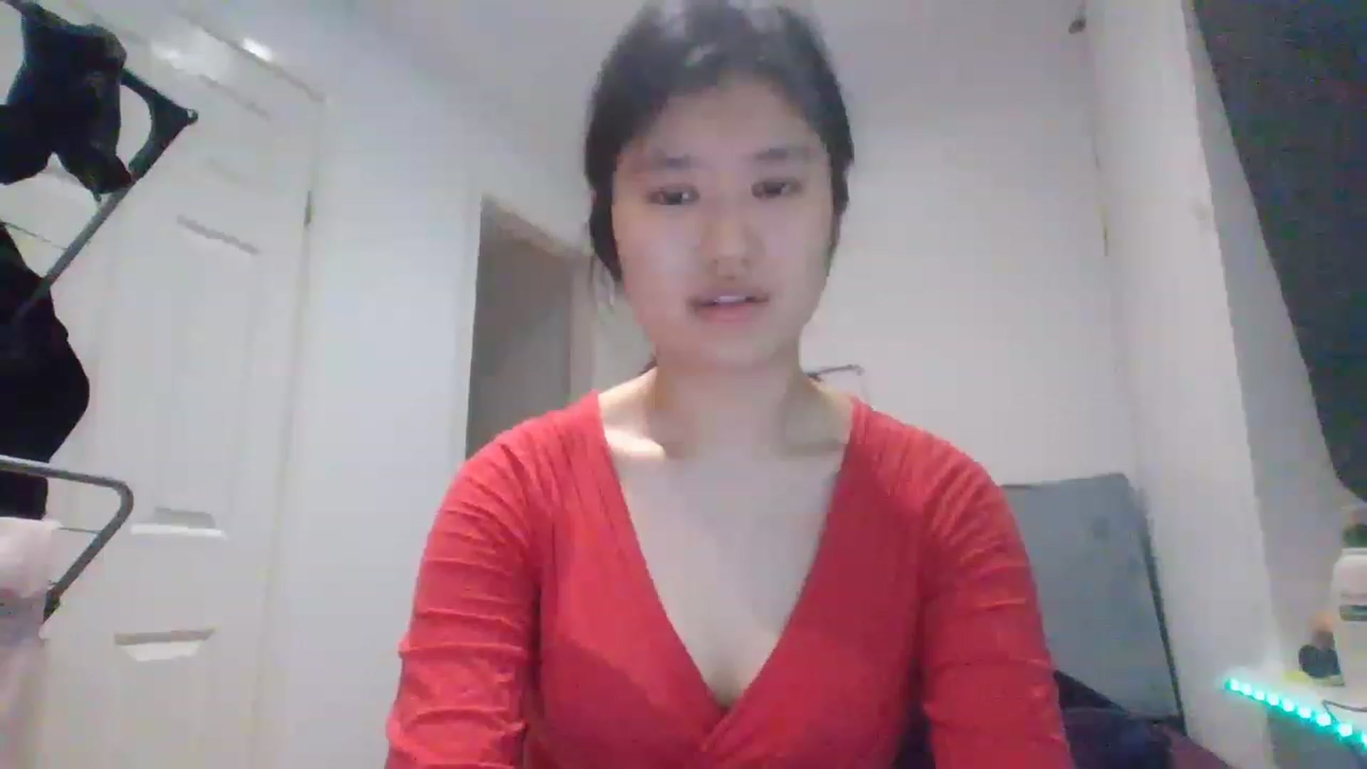 Gallery image thumbnail from Nomi_20's myfreecams stream on, 03/04/2023, 21:03 image 5 of 20