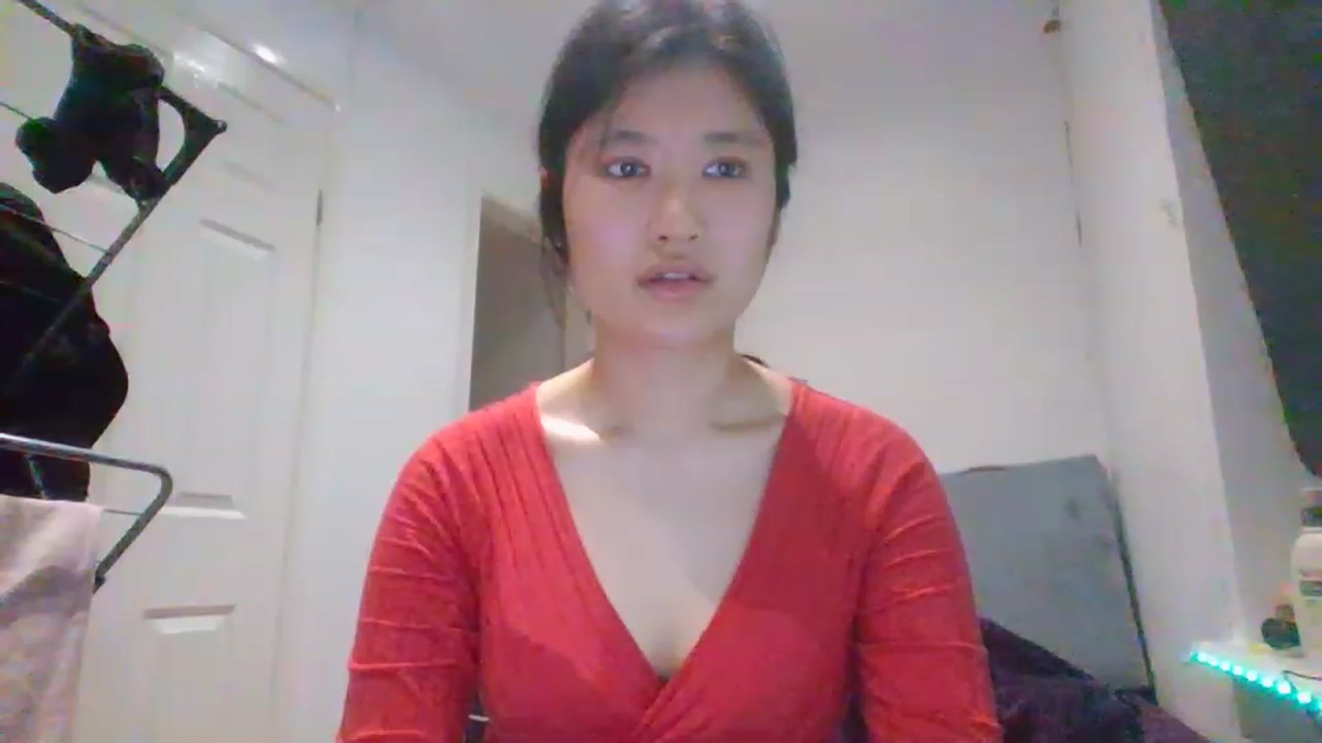 Gallery image thumbnail from Nomi_20's myfreecams stream on, 03/04/2023, 21:03 image 8 of 20