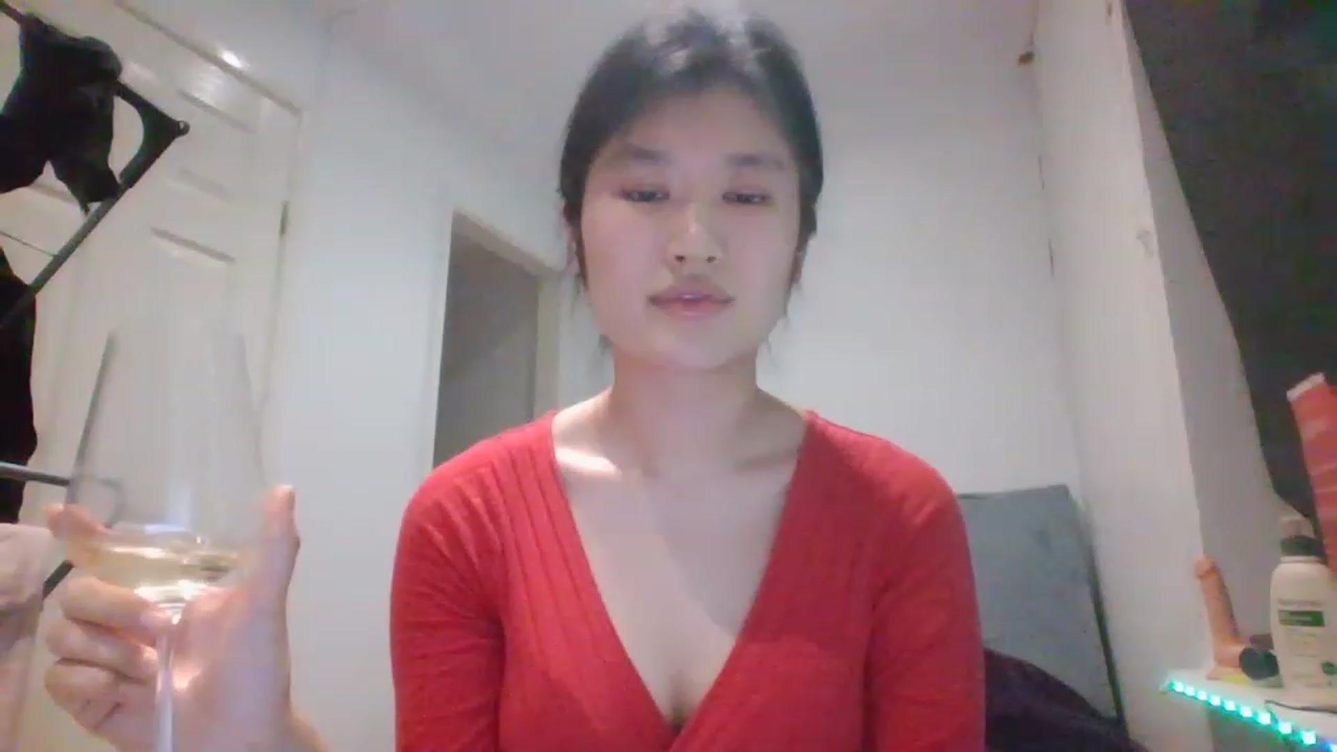 Gallery image thumbnail from Nomi_20's myfreecams stream on, 03/04/2023, 22:05 image 3 of 20