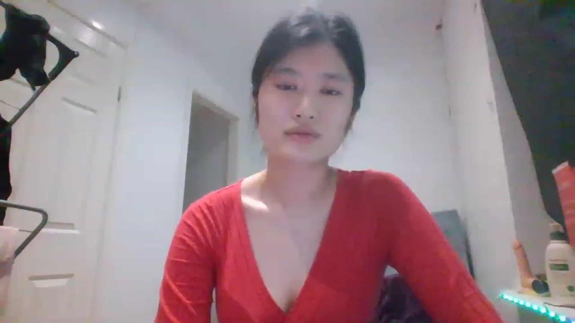 Gallery image thumbnail from Nomi_20's myfreecams stream on, 03/04/2023, 22:05 image 17 of 20