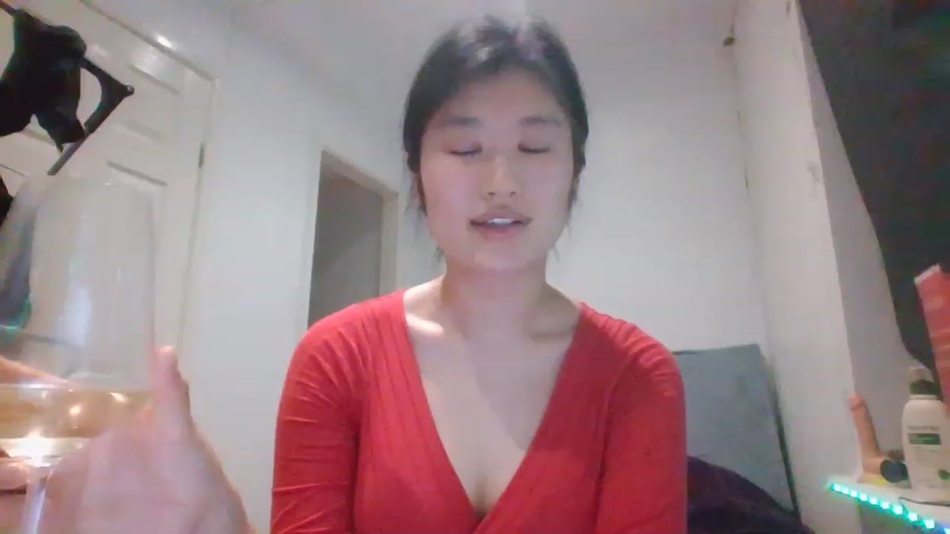 Gallery image thumbnail from Nomi_20's myfreecams stream on, 03/04/2023, 22:05 image 1 of 20
