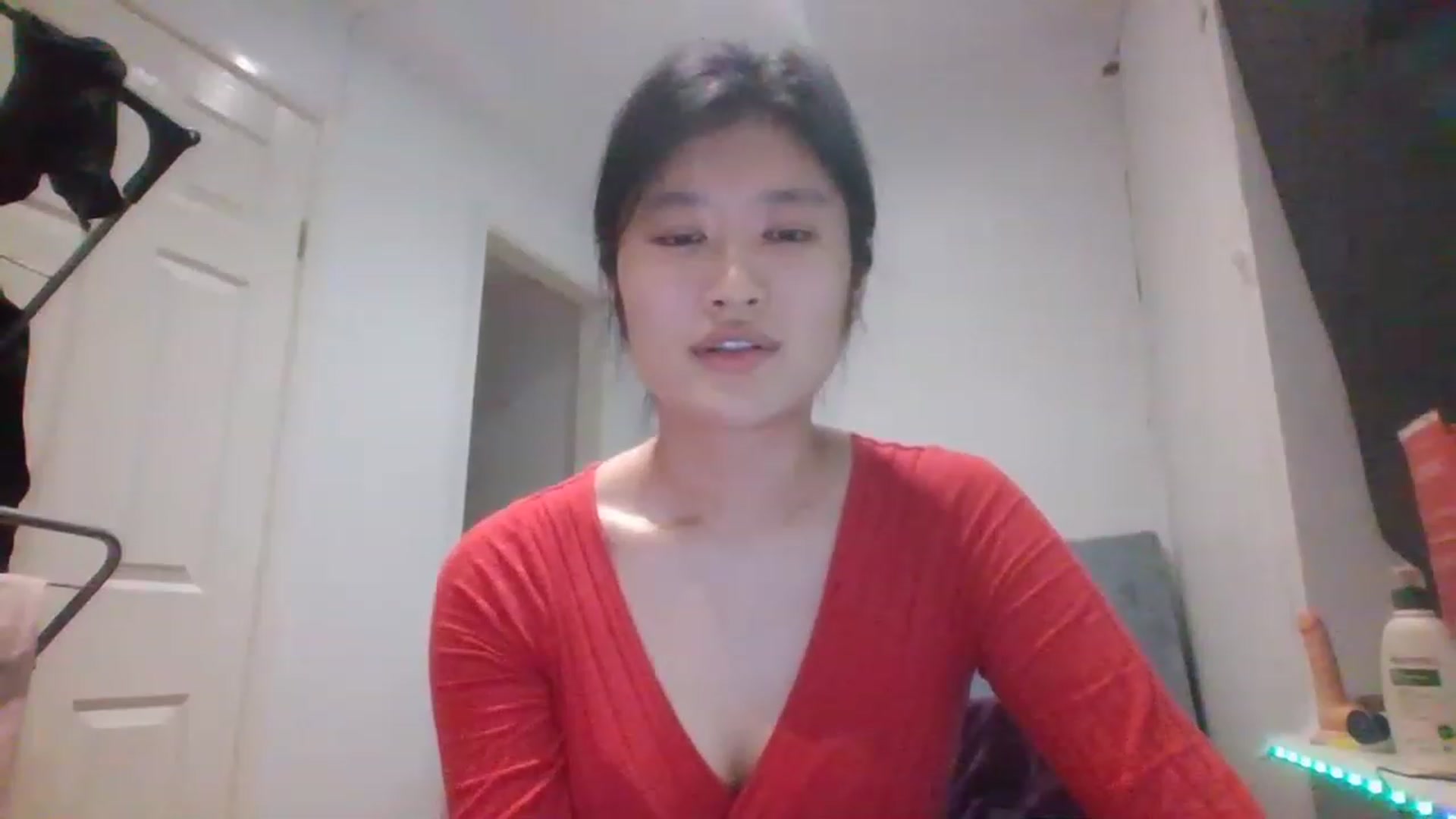 Gallery image thumbnail from Nomi_20's myfreecams stream on, 03/04/2023, 22:05 image 18 of 20