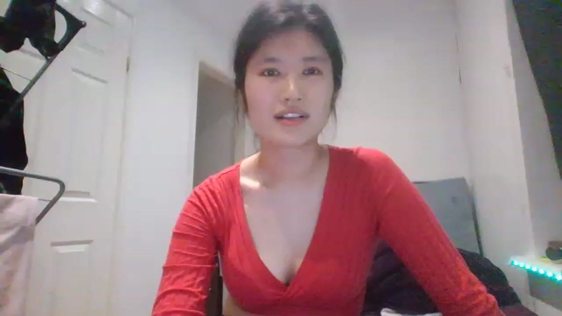 Gallery image thumbnail from Nomi_20's myfreecams stream on, 03/04/2023, 23:46 image 4 of 20