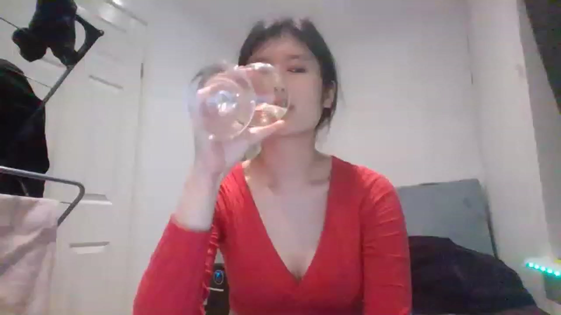 Gallery image thumbnail from Nomi_20's myfreecams stream on, 03/04/2023, 23:46 image 19 of 20
