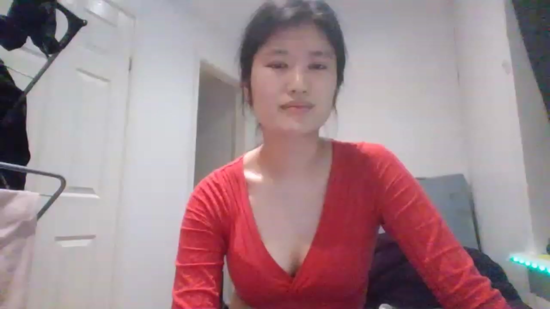 Gallery image thumbnail from Nomi_20's myfreecams stream on, 03/04/2023, 23:46 image 1 of 20
