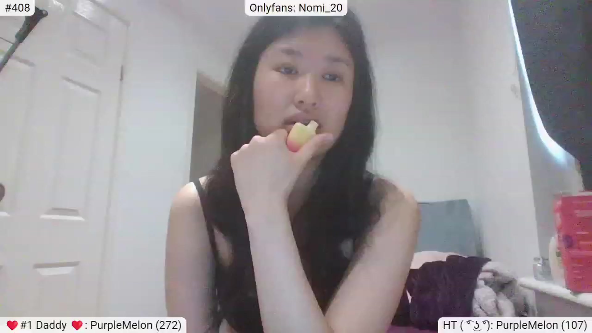 Gallery image thumbnail from Nomi_20's myfreecams stream on, 03/10/2023, 09:00 image 16 of 20