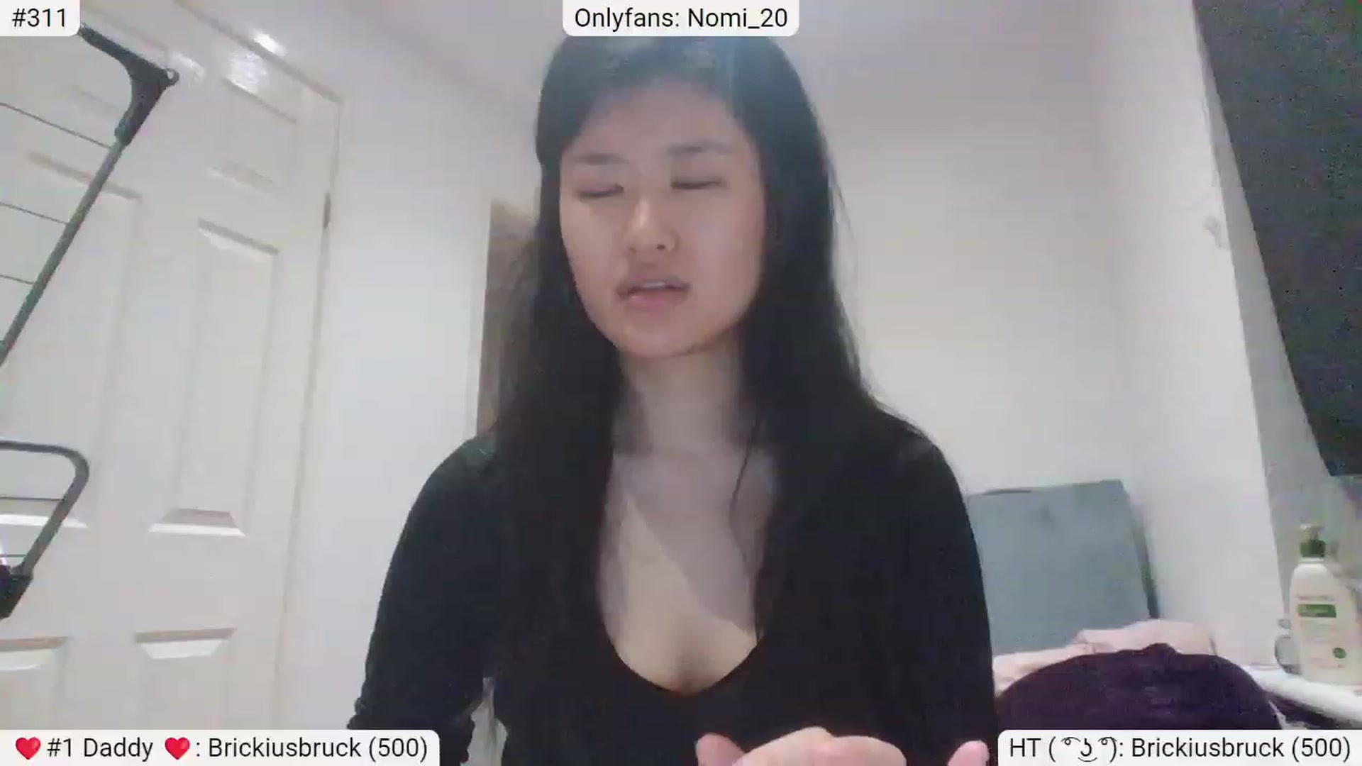 Gallery image thumbnail from Nomi_20's myfreecams stream on, 03/14/2023, 03:59 image 6 of 20