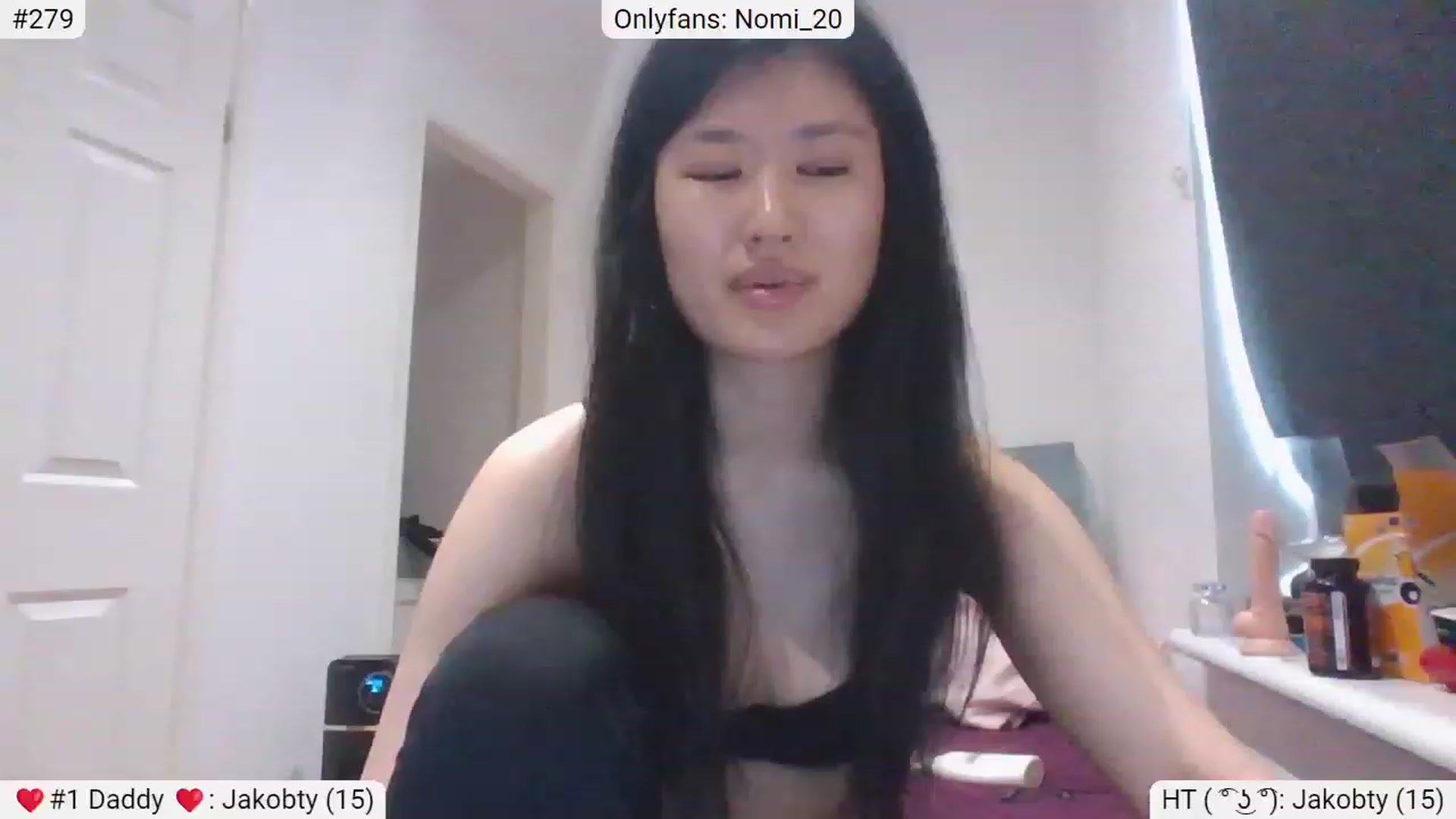 Gallery image thumbnail from Nomi_20's myfreecams stream on, 03/16/2023, 12:34 image 6 of 20