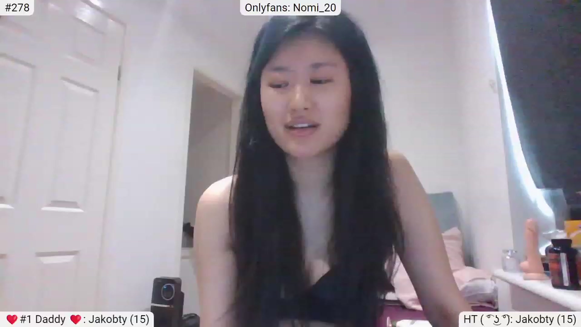 Gallery image thumbnail from Nomi_20's myfreecams stream on, 03/16/2023, 12:34 image 4 of 20