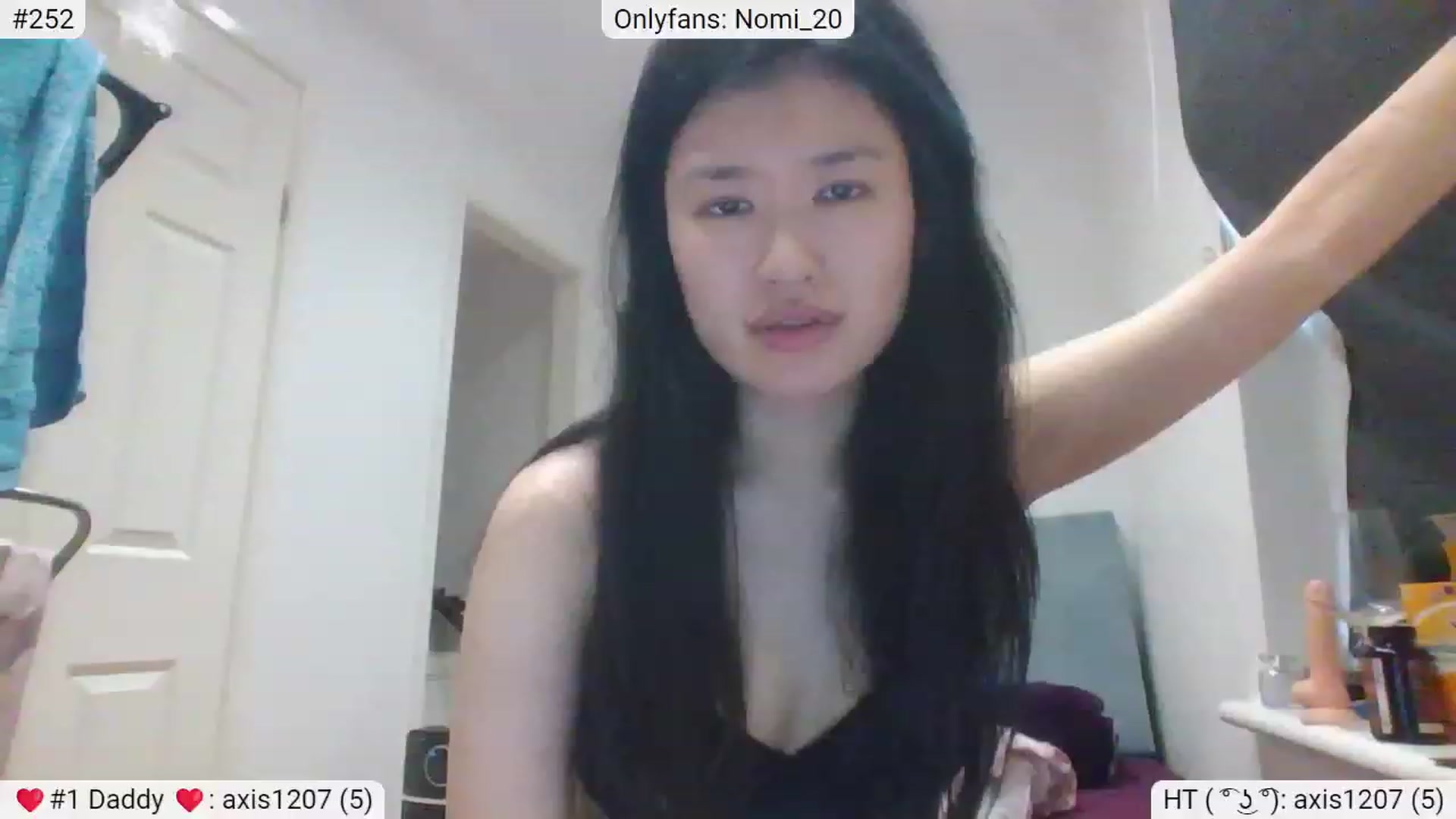 Gallery image thumbnail from Nomi_20's myfreecams stream on, 03/17/2023, 08:53 image 8 of 20