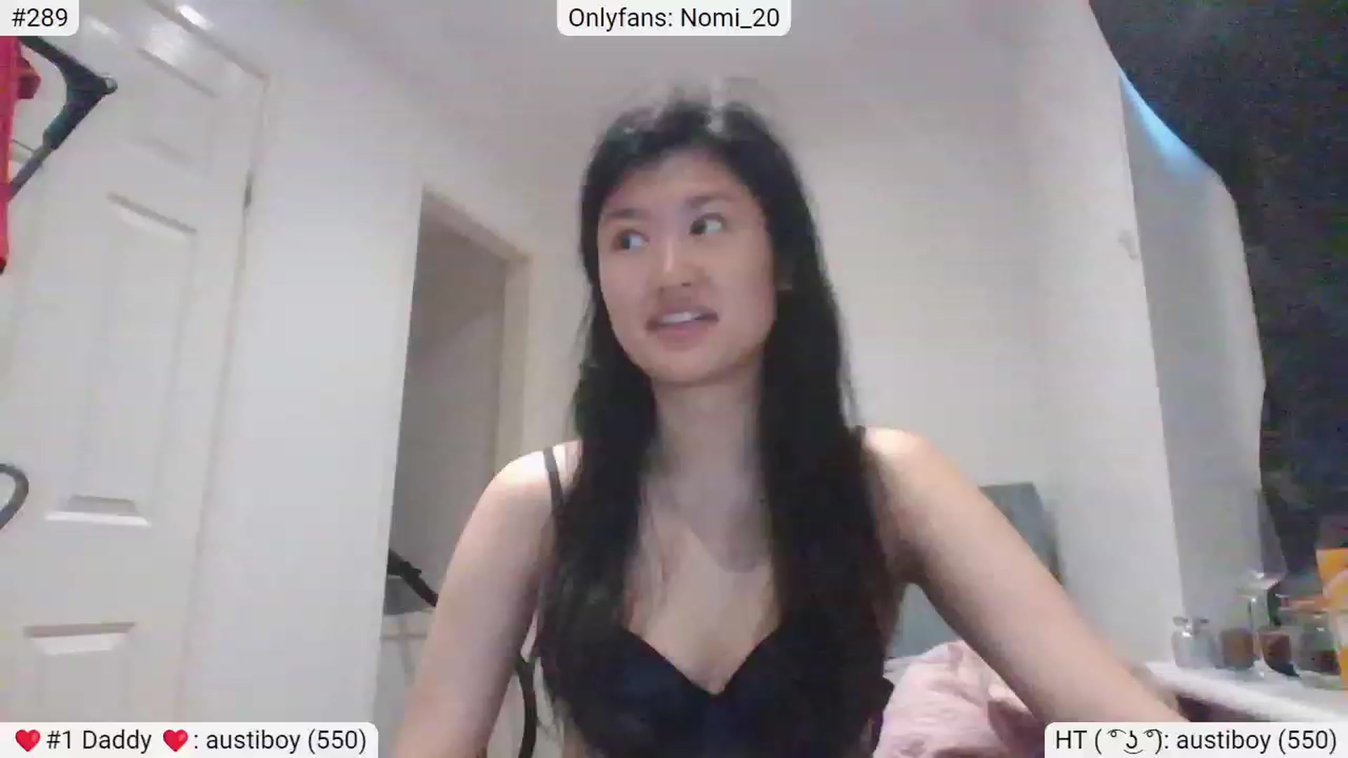 Gallery image thumbnail from Nomi_20's myfreecams stream on, 03/19/2023, 06:22 image 12 of 20