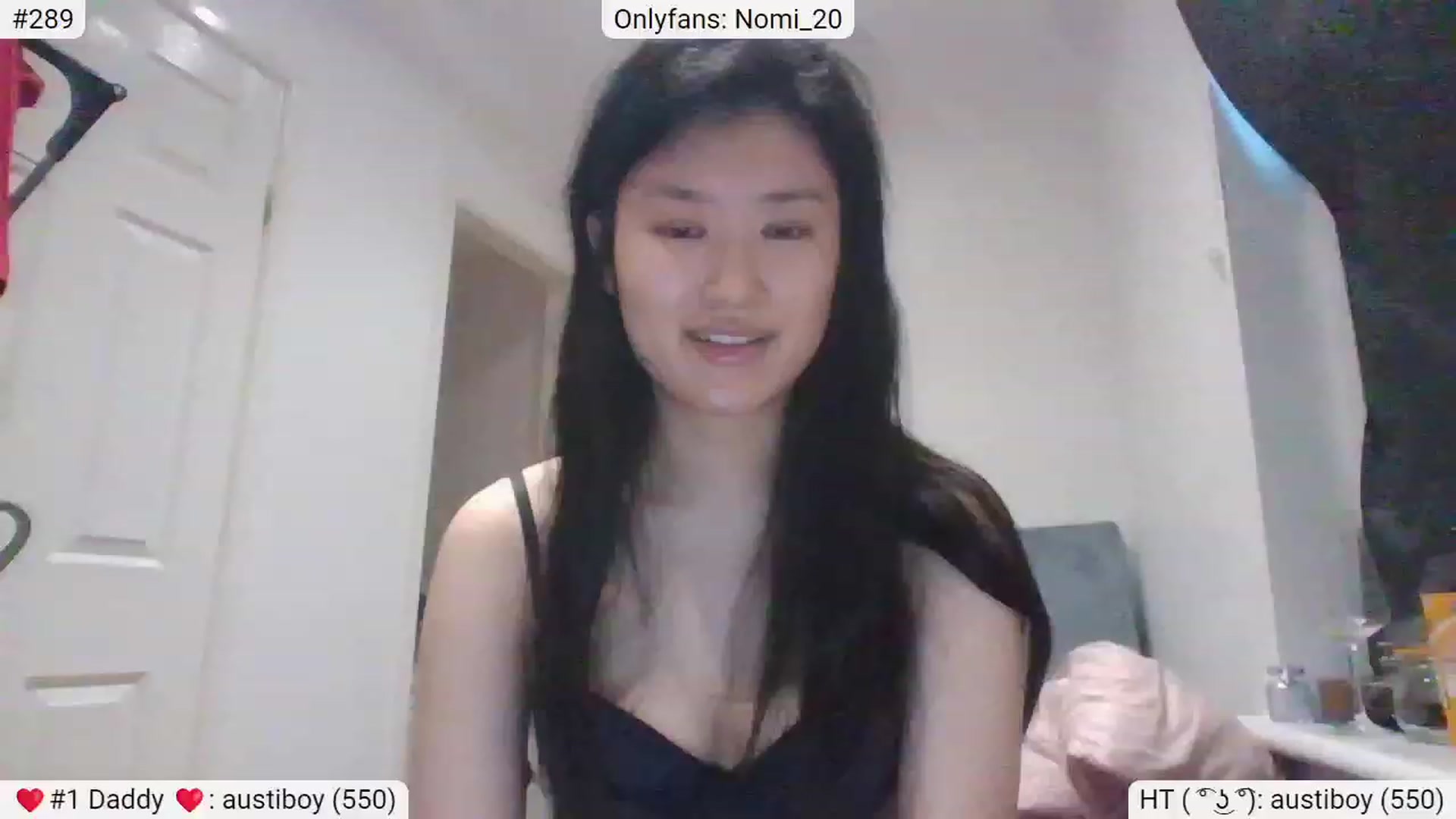 Gallery image thumbnail from Nomi_20's myfreecams stream on, 03/19/2023, 06:22 image 11 of 20