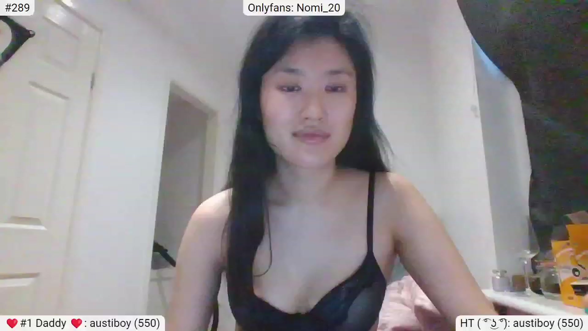 Gallery image thumbnail from Nomi_20's myfreecams stream on, 03/19/2023, 06:22 image 6 of 20