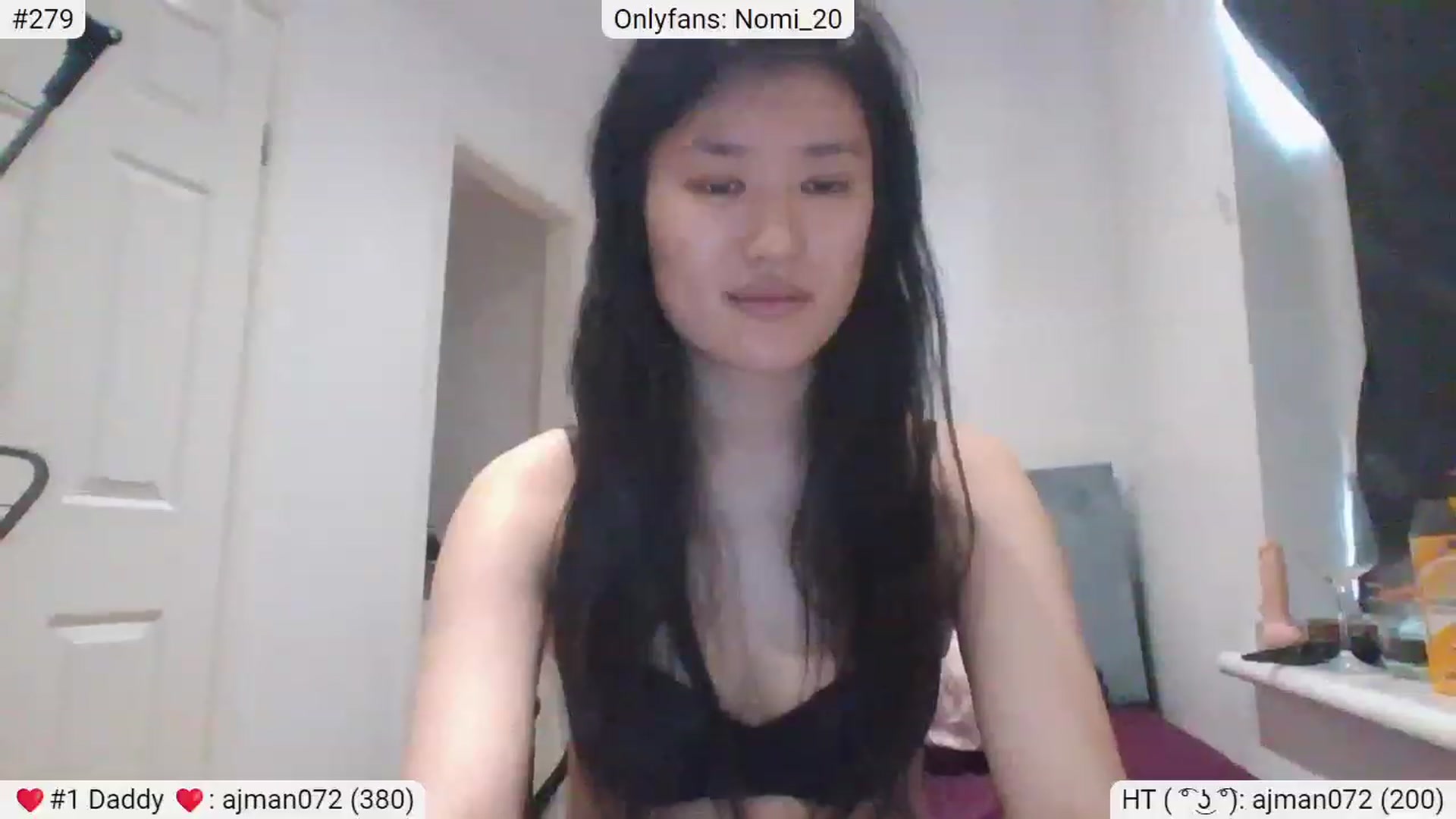 Gallery image thumbnail from Nomi_20's myfreecams stream on, 03/19/2023, 09:07 image 17 of 20
