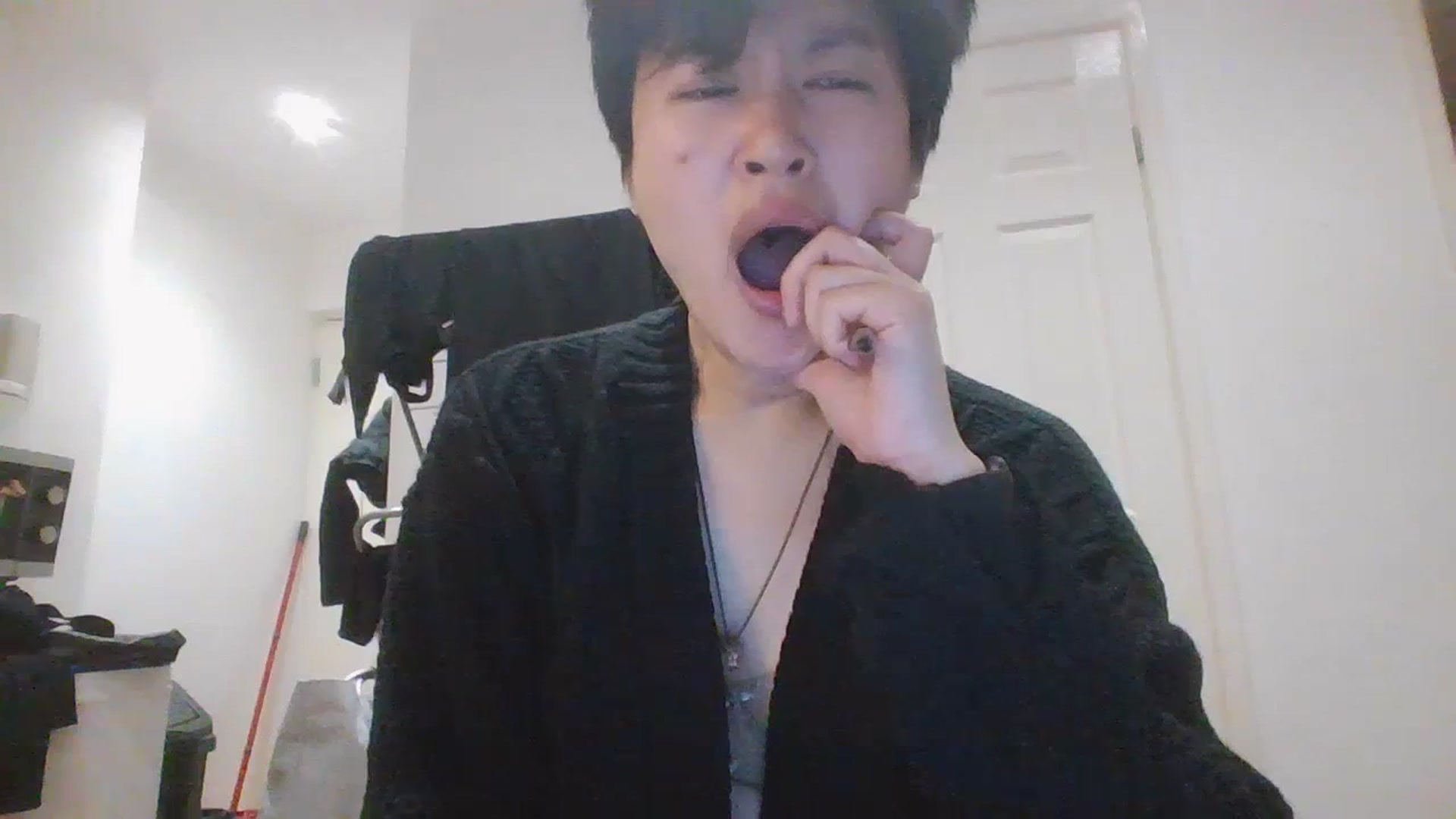Gallery image thumbnail from Nomi_20's myfreecams stream on, 07/16/2023, 20:38 image 5 of 20