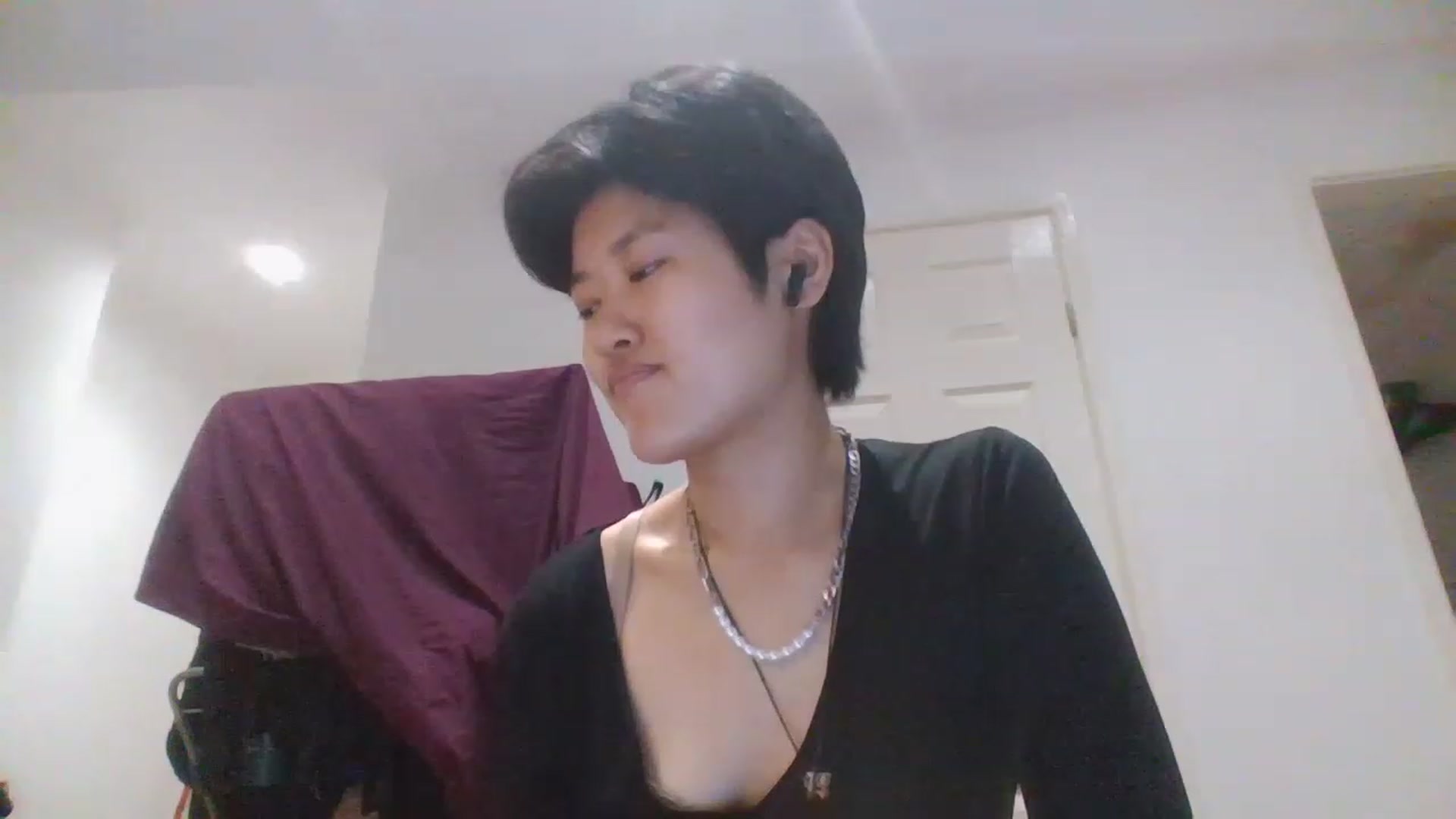 Gallery image thumbnail from Nomi_20's myfreecams stream on, 07/17/2023, 15:36 image 6 of 20