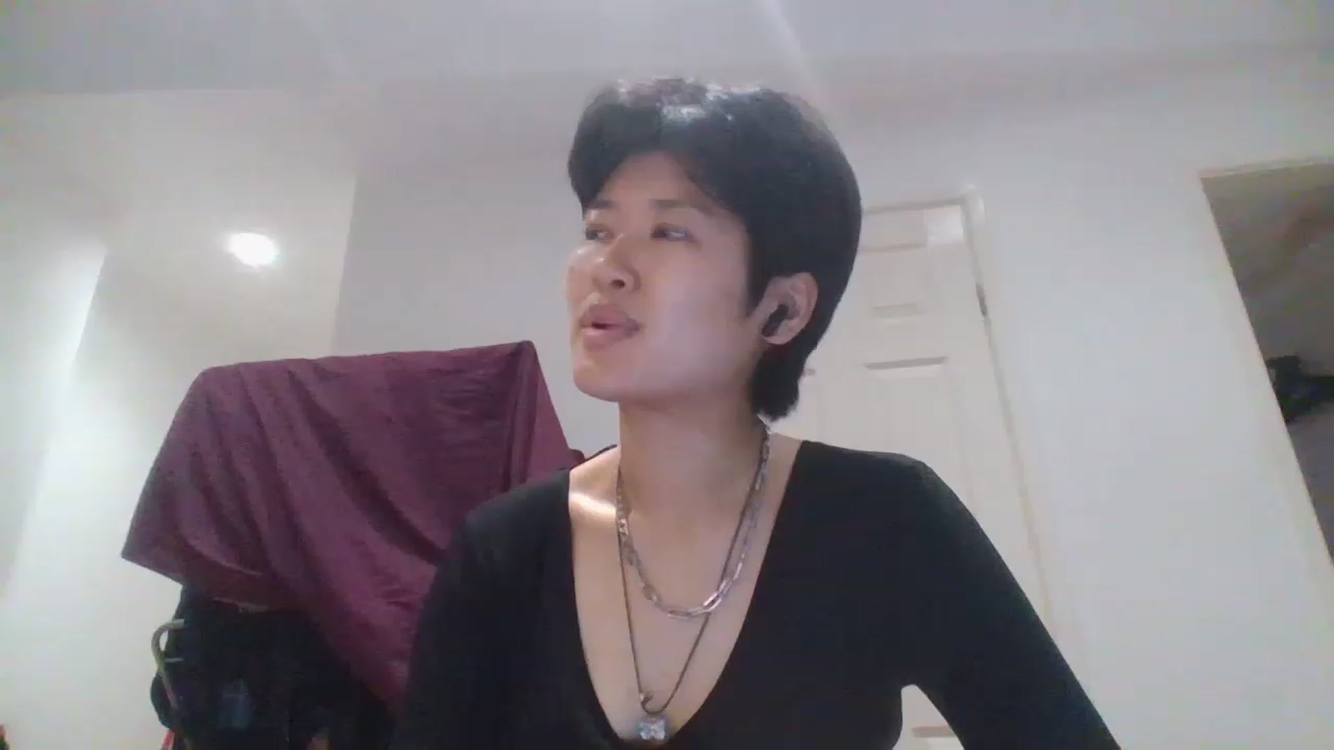 Gallery image thumbnail from Nomi_20's myfreecams stream on, 07/17/2023, 15:36 image 14 of 20