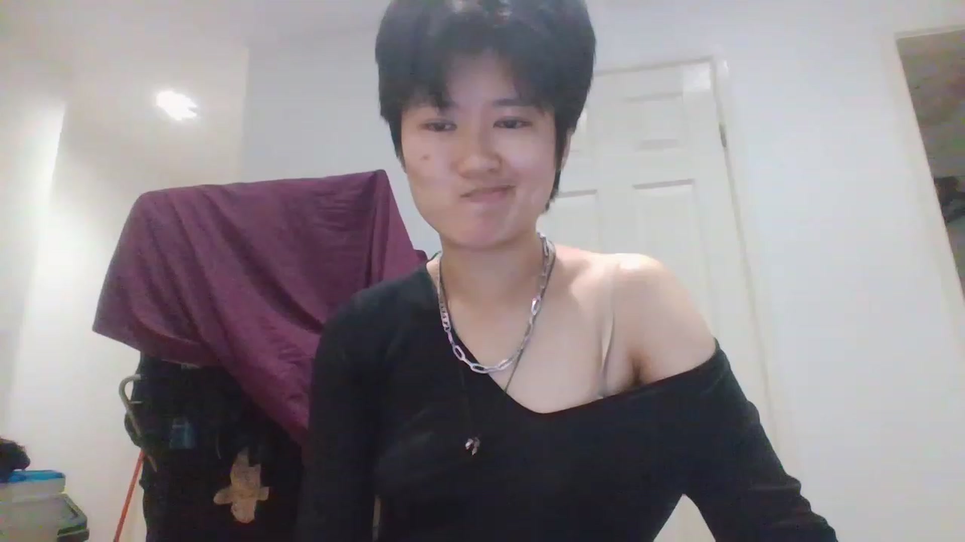 Gallery image thumbnail from Nomi_20's myfreecams stream on, 07/17/2023, 15:36 image 17 of 20