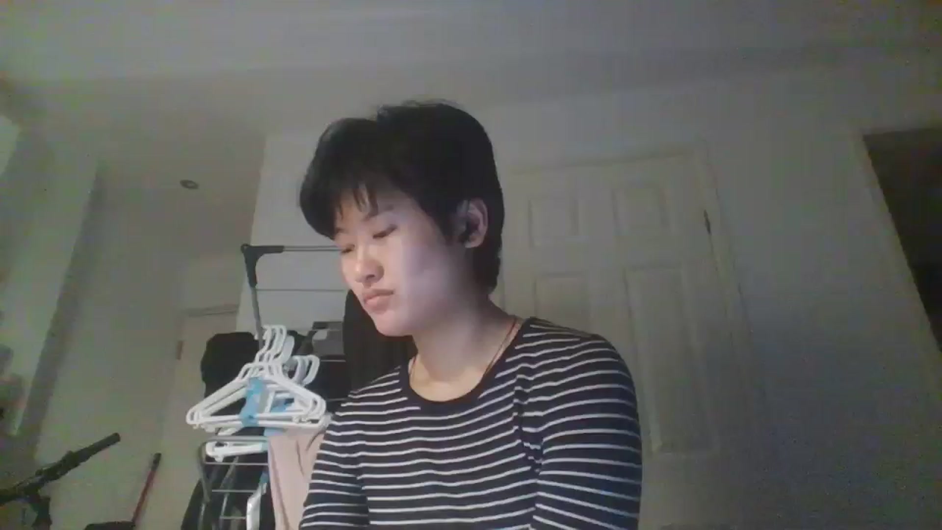 Gallery image thumbnail from Nomi_20's myfreecams stream on, 07/22/2023, 21:48 image 17 of 20